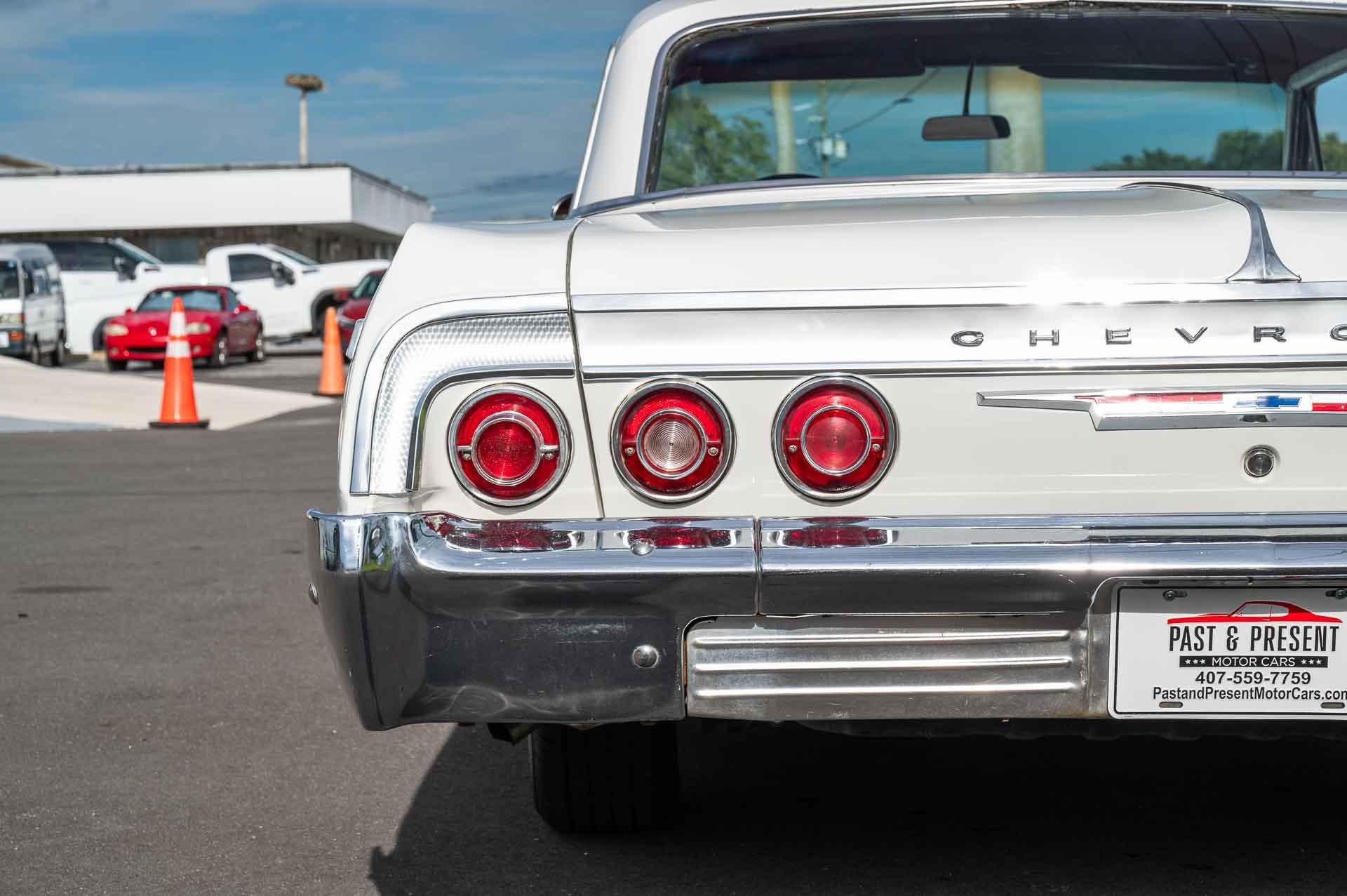 1964 Chevrolet Impala SS 61