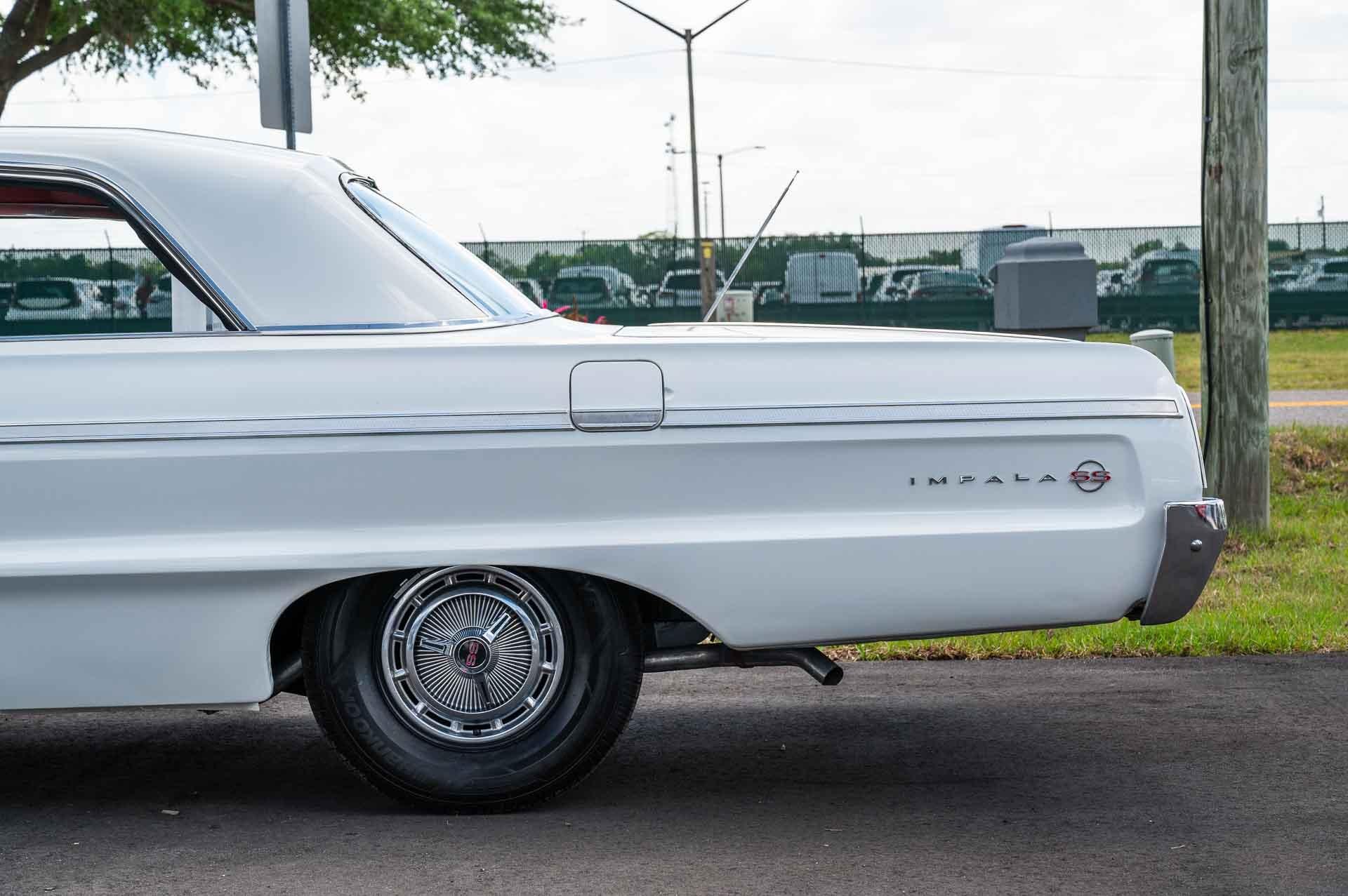 1964 Chevrolet Impala SS 24