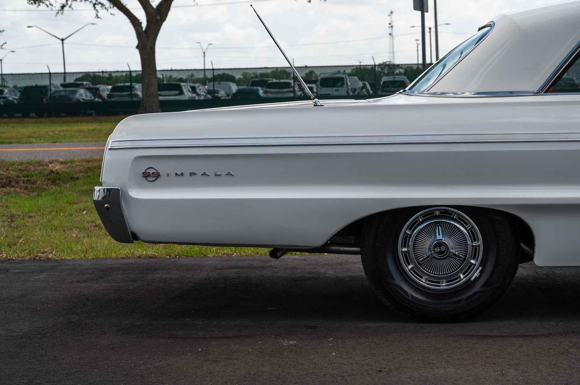 1964 Chevrolet Impala SS 42