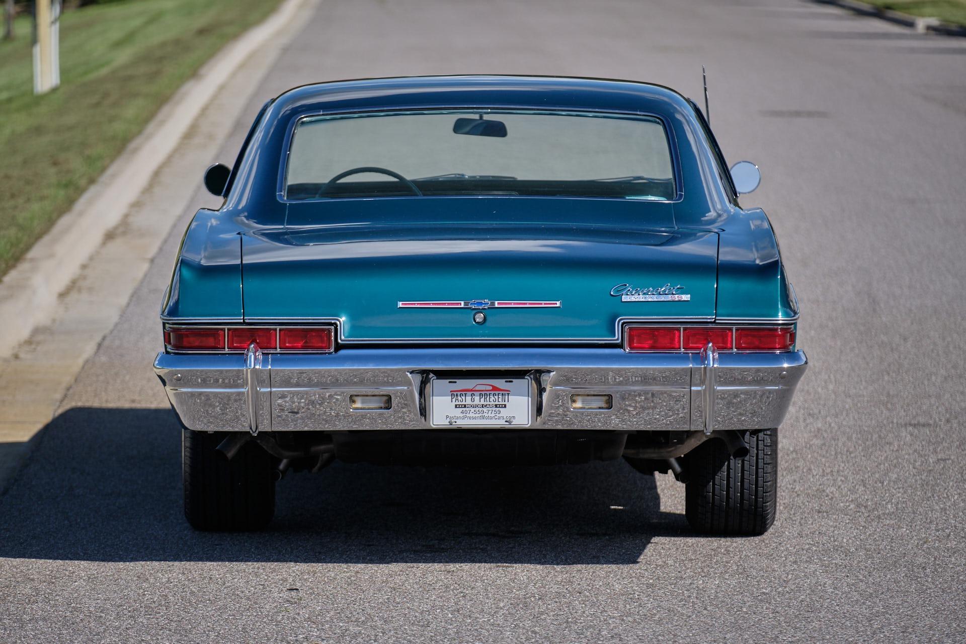 1966 Chevrolet Impala 4