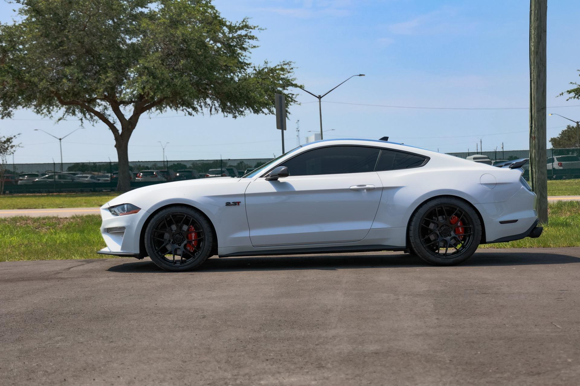 2021 Ford Mustang 2