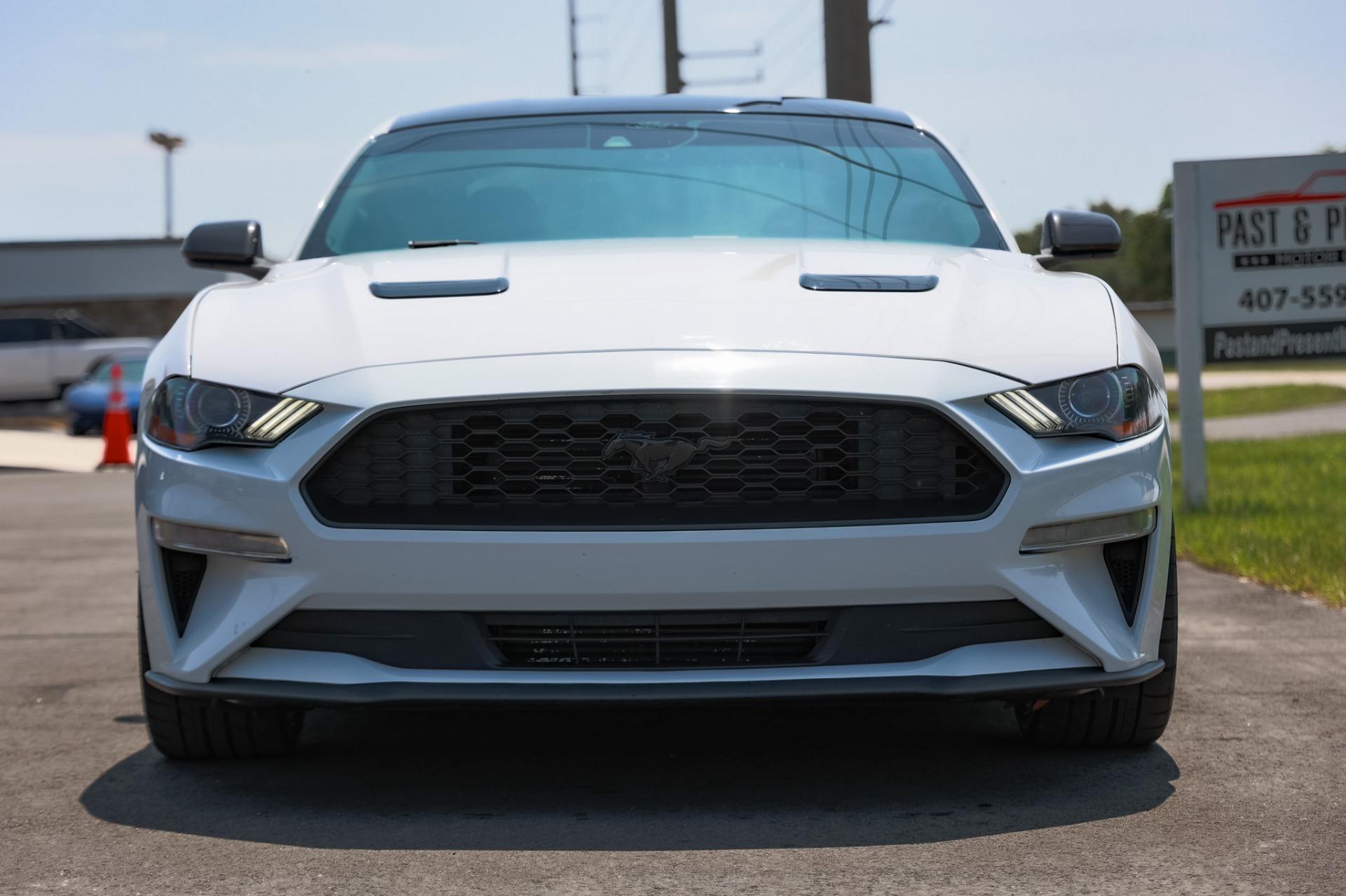 2021 Ford Mustang 8