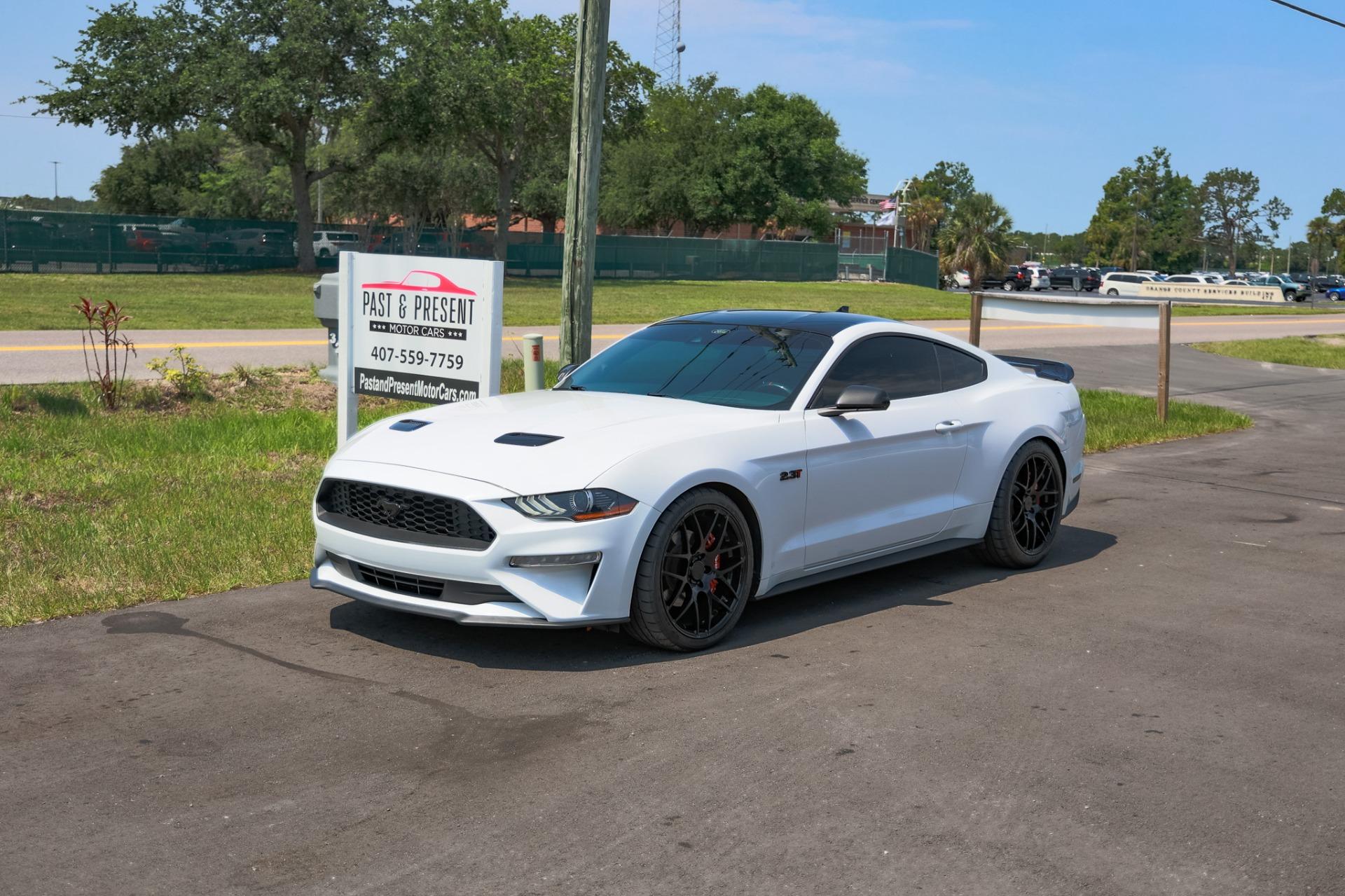 2021 Ford Mustang 1