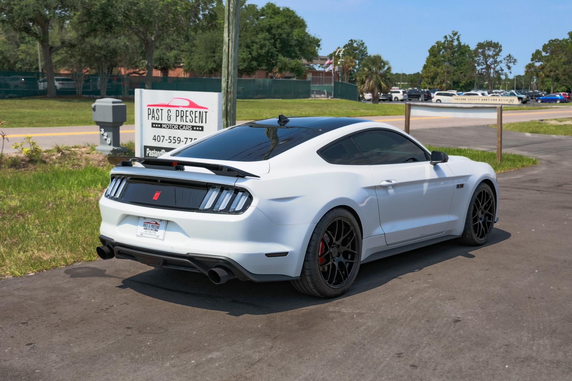 2021 Ford Mustang 71