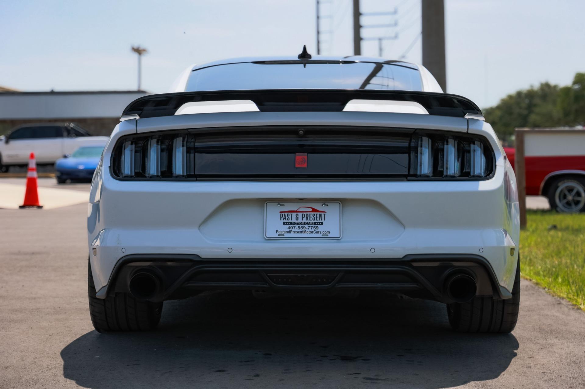 2021 Ford Mustang 4