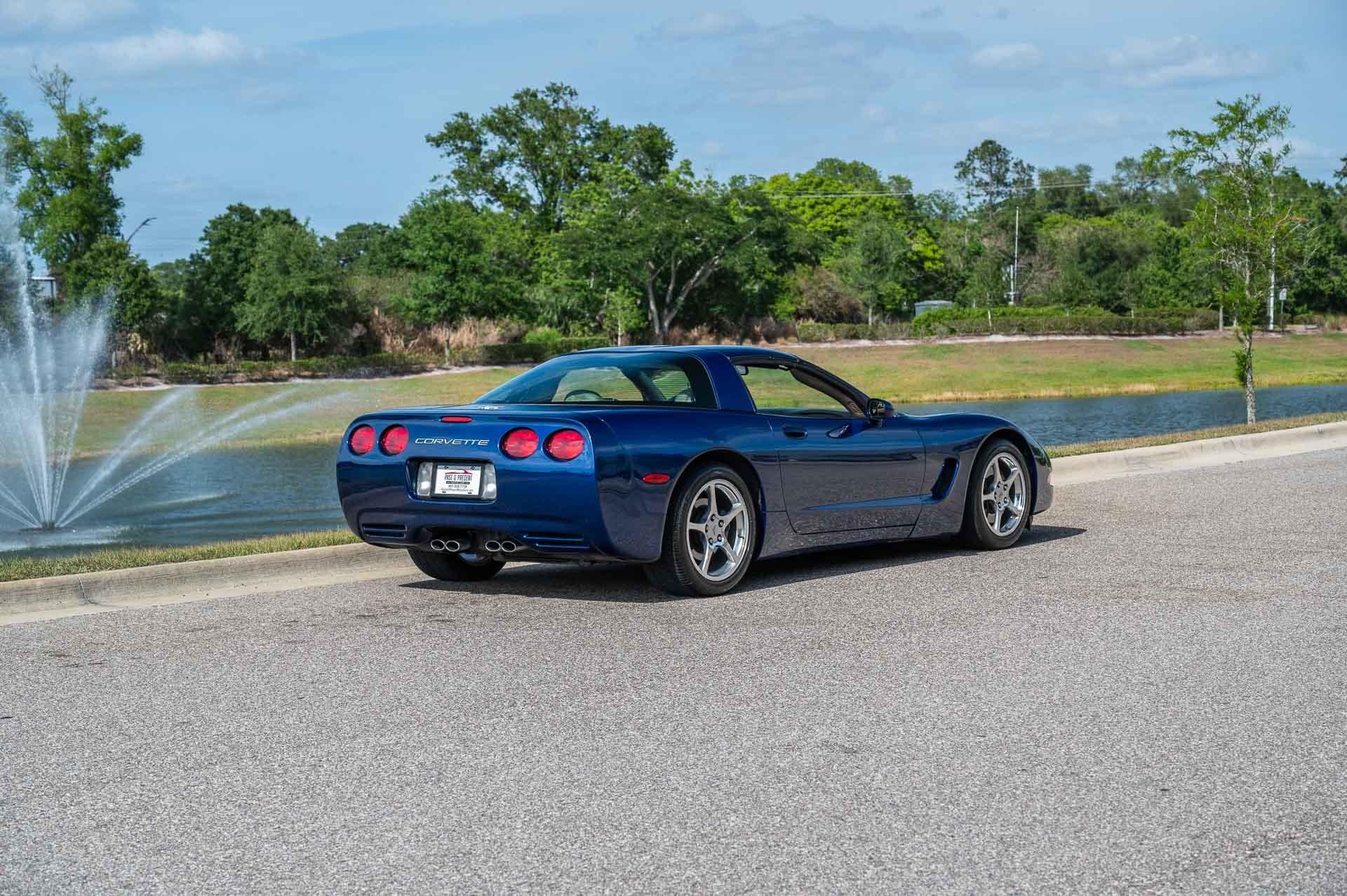 2004 Chevrolet Corvette 39