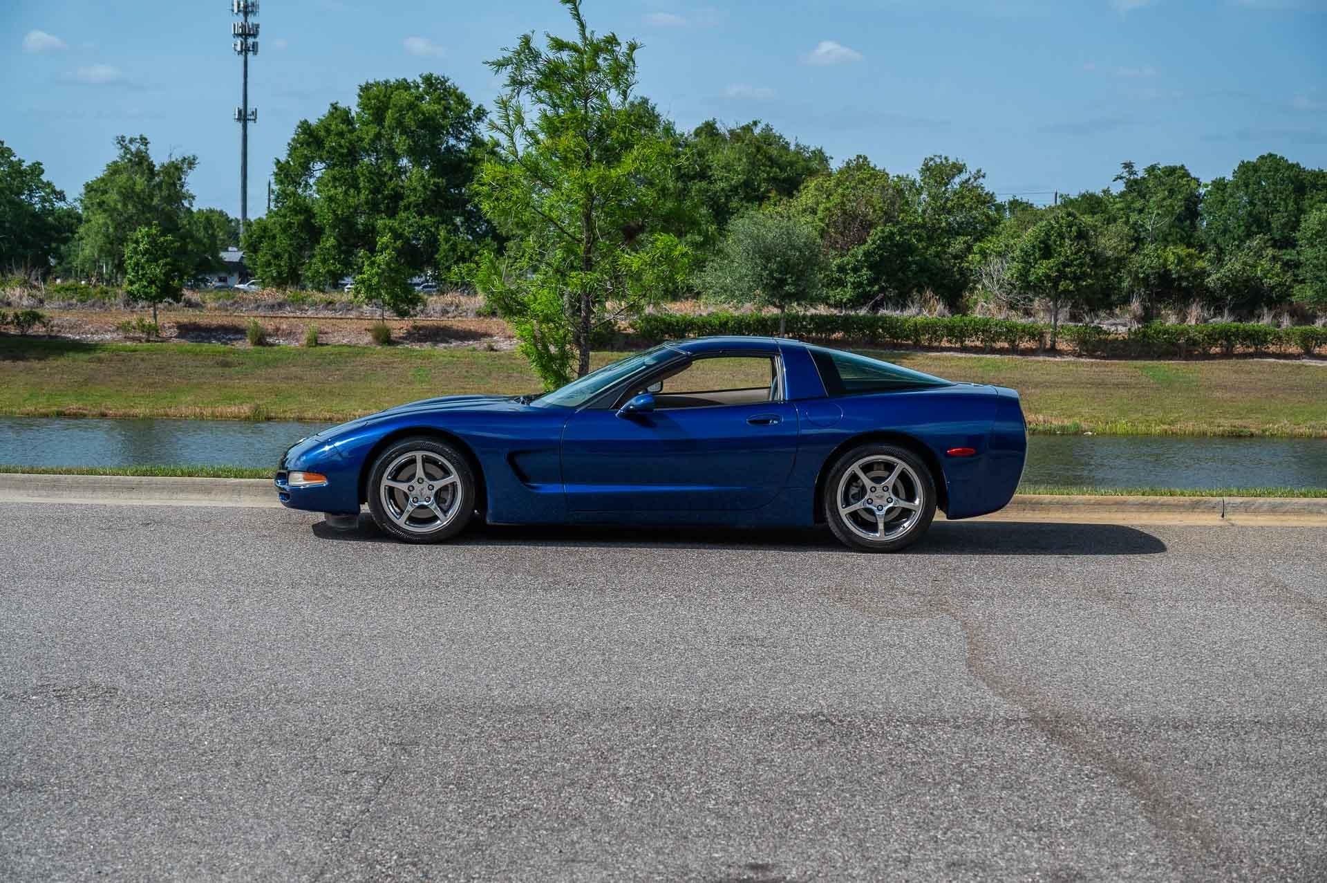 2004 Chevrolet Corvette 33