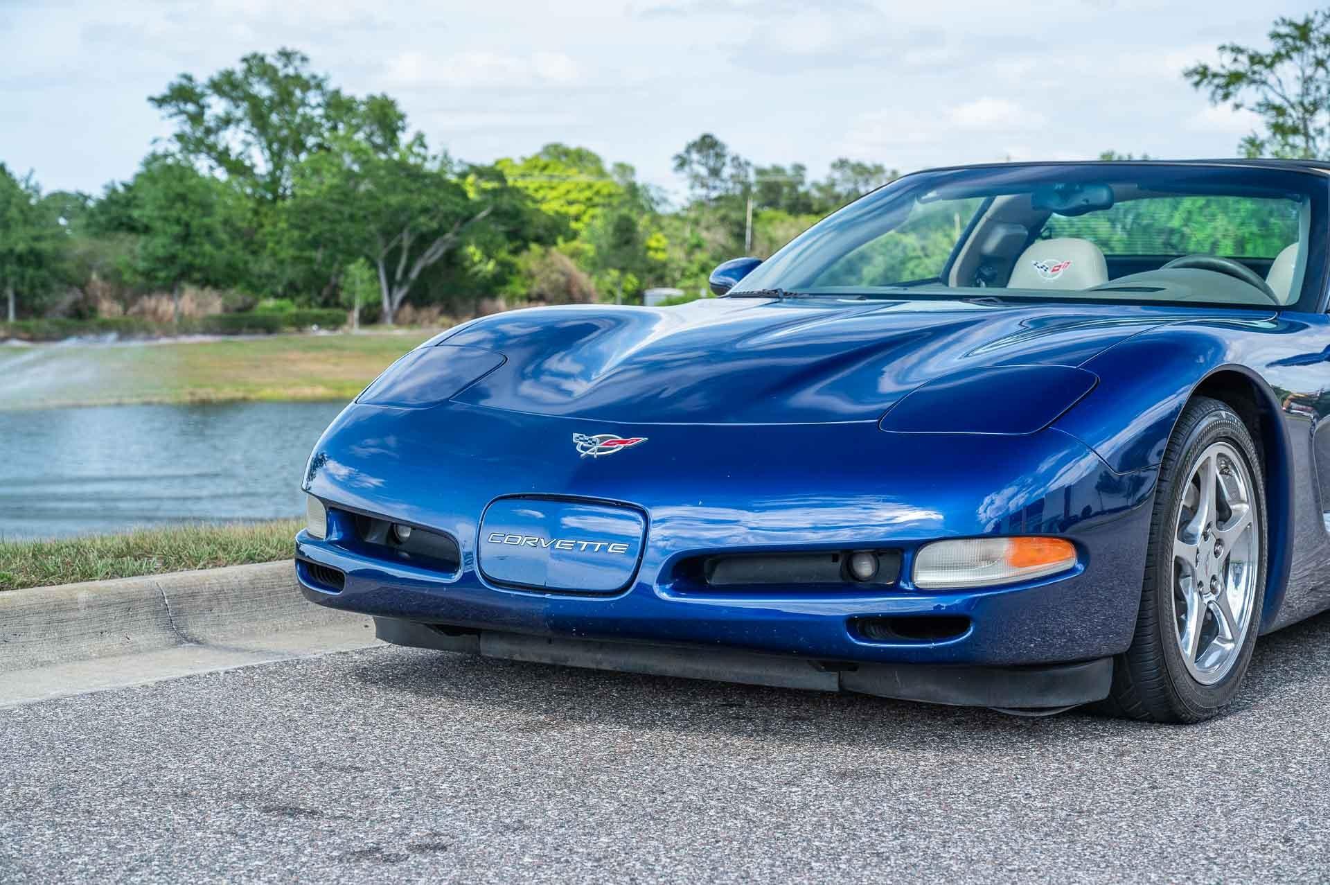 2004 Chevrolet Corvette 26