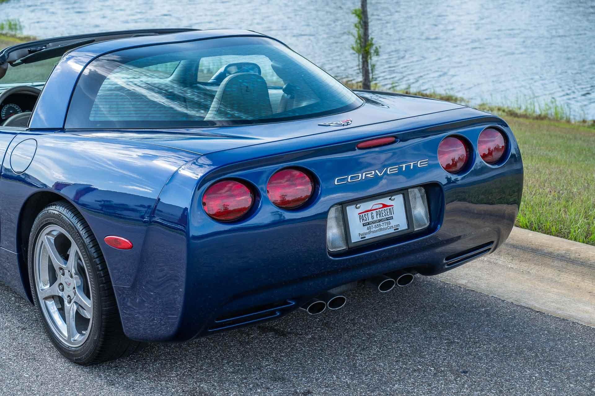 2004 Chevrolet Corvette 20