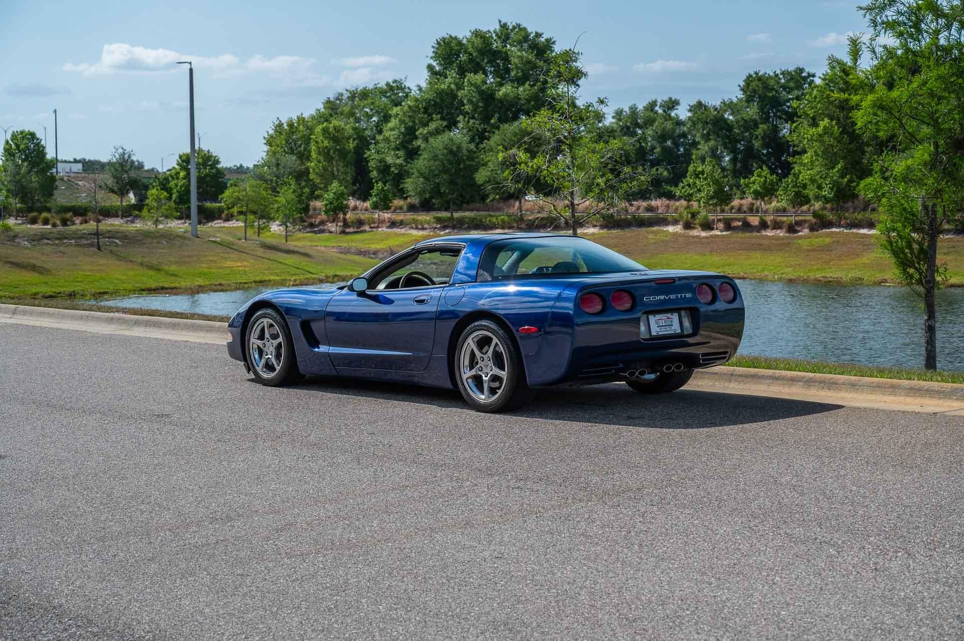 2004 Chevrolet Corvette 34