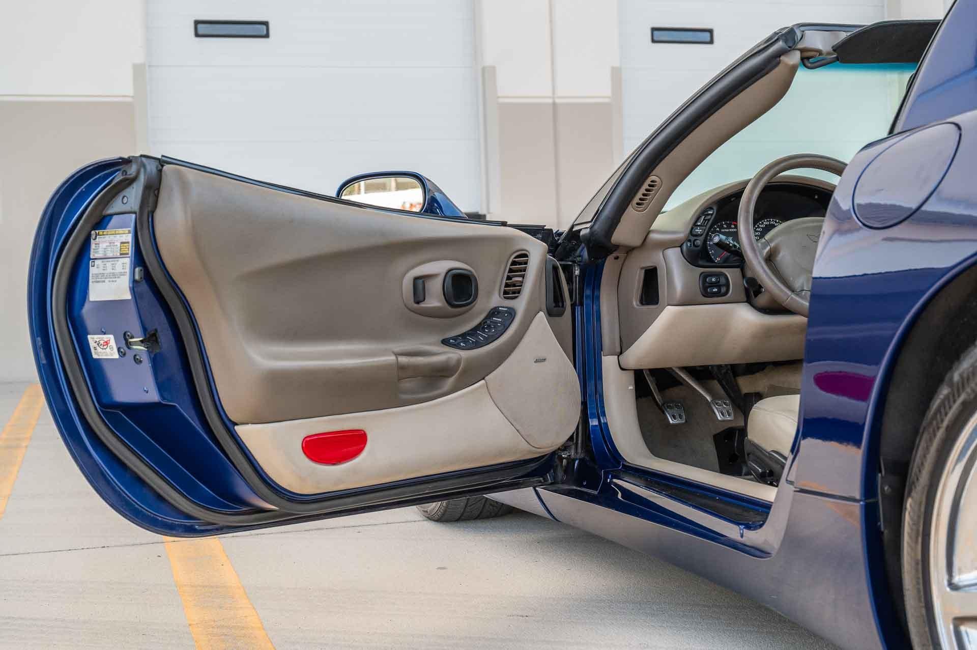 2004 Chevrolet Corvette 61