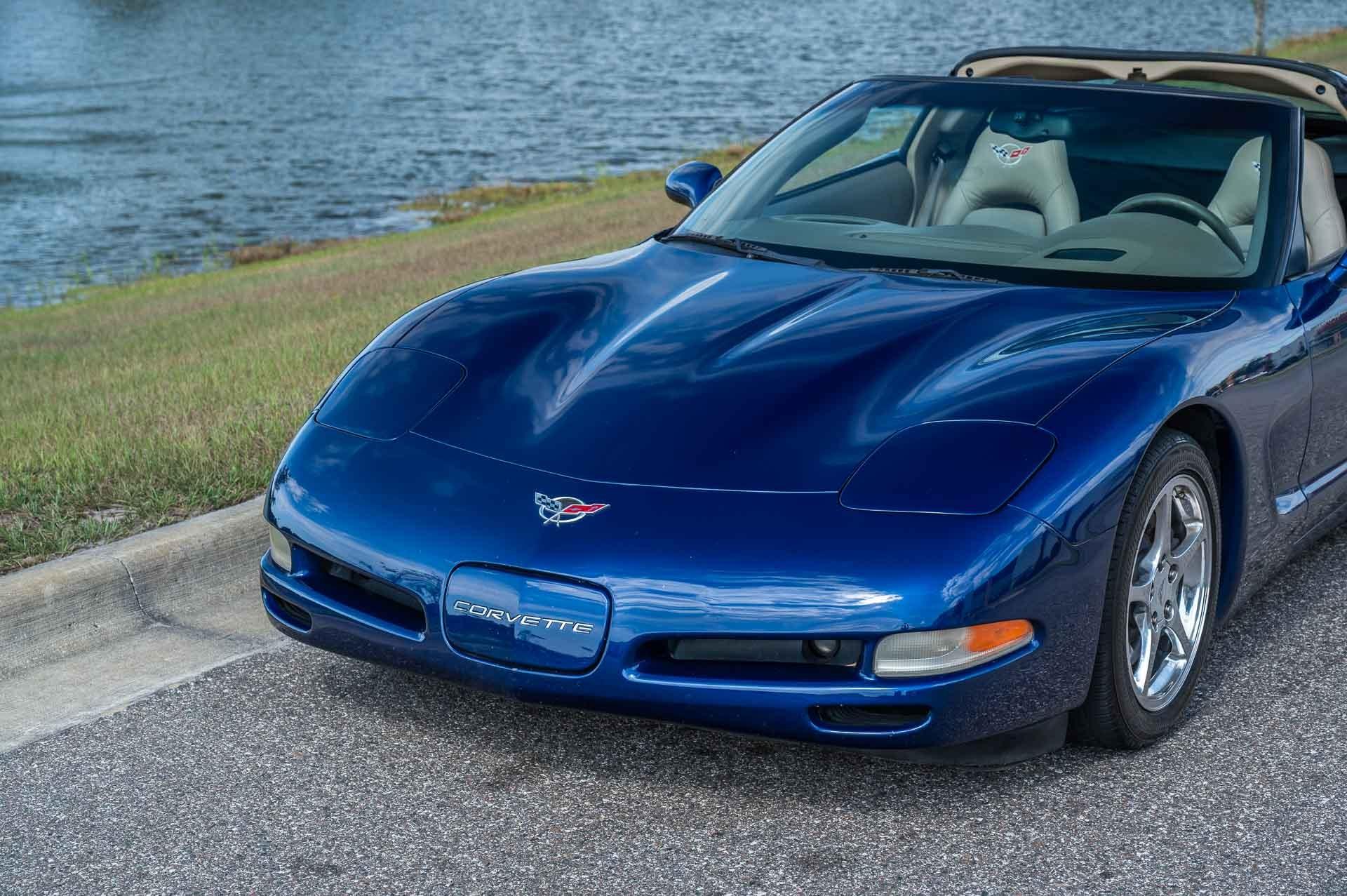 2004 Chevrolet Corvette 25