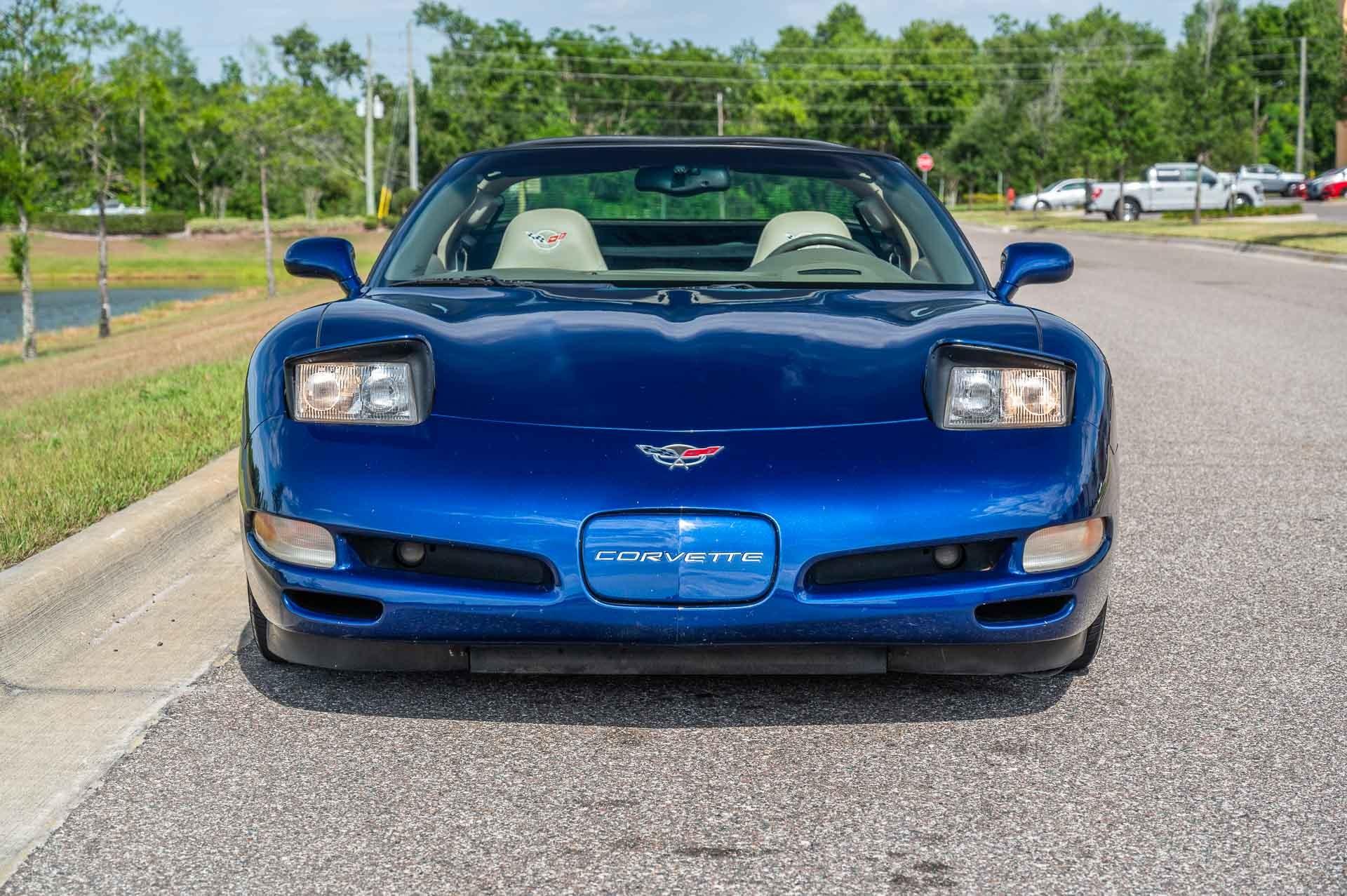 2004 Chevrolet Corvette 8