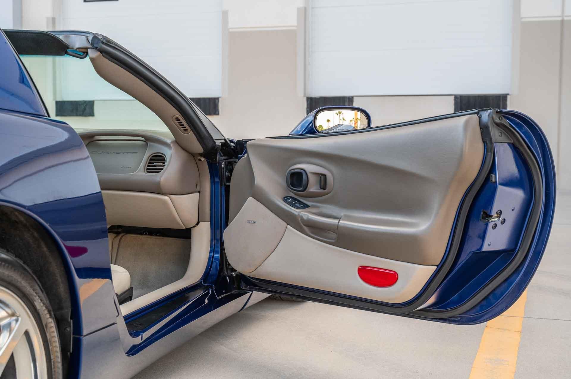 2004 Chevrolet Corvette 66