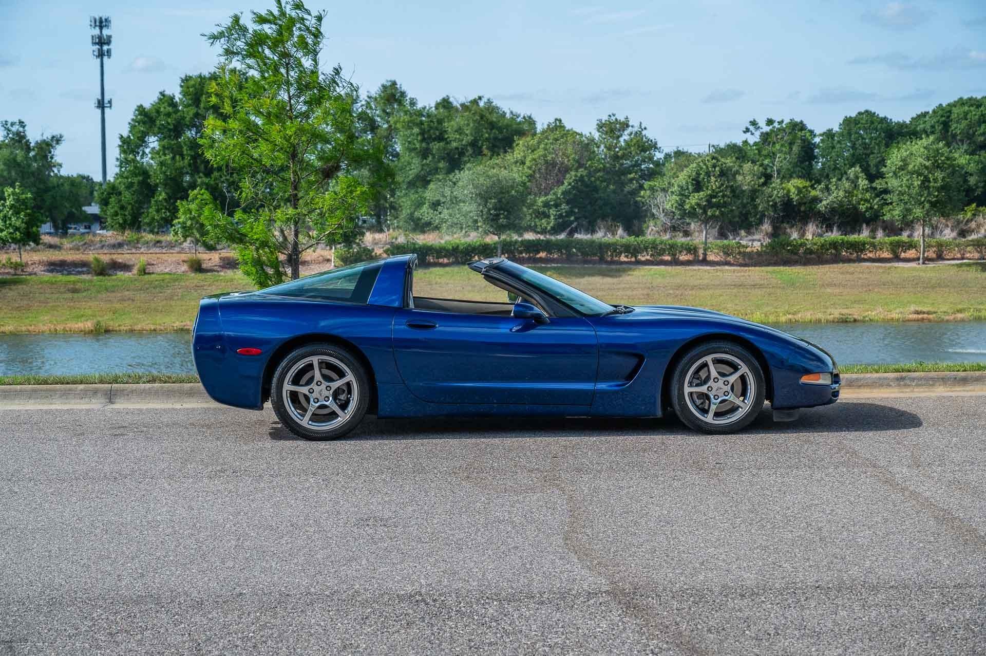 2004 Chevrolet Corvette 6