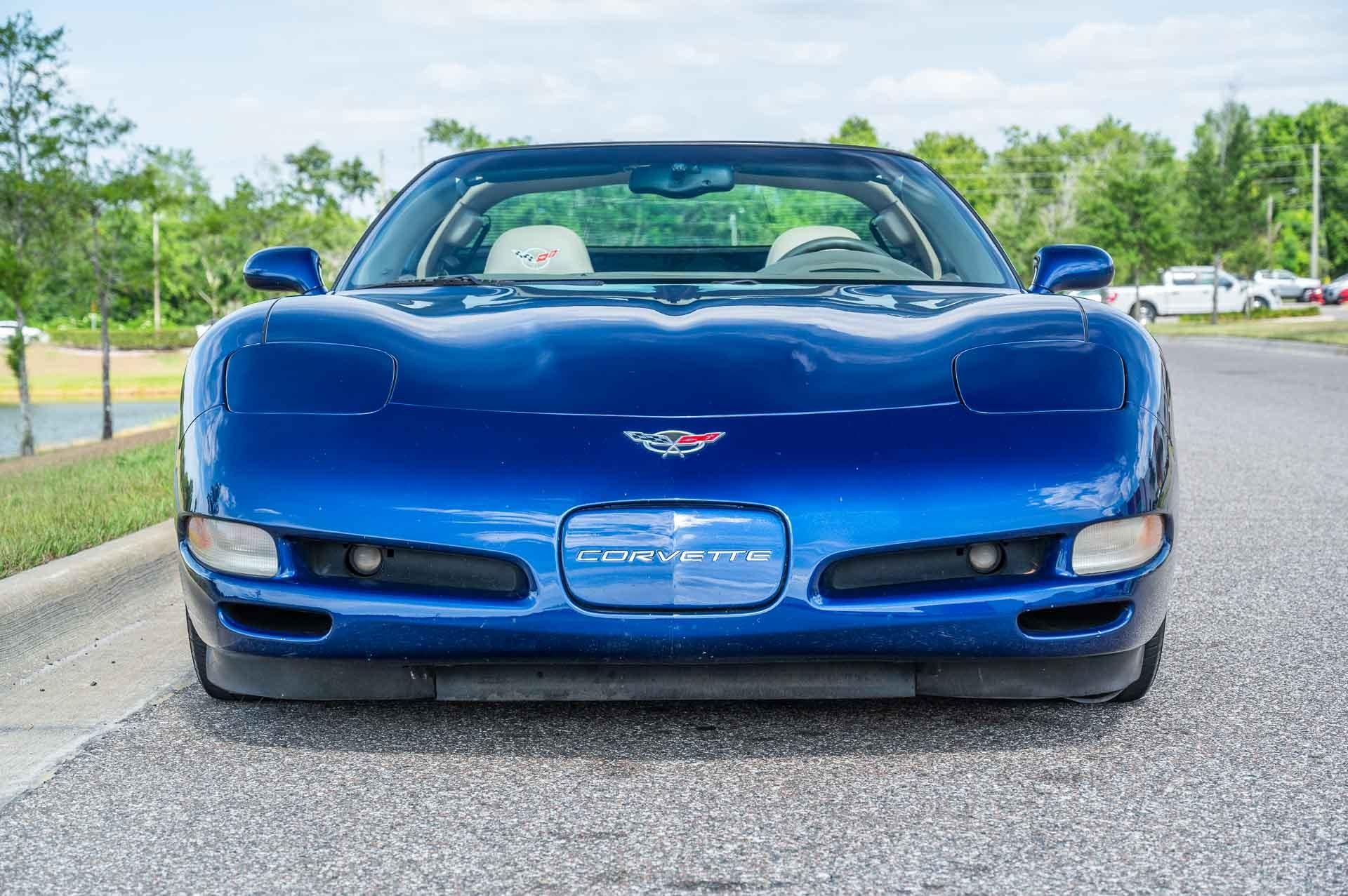 2004 Chevrolet Corvette 29