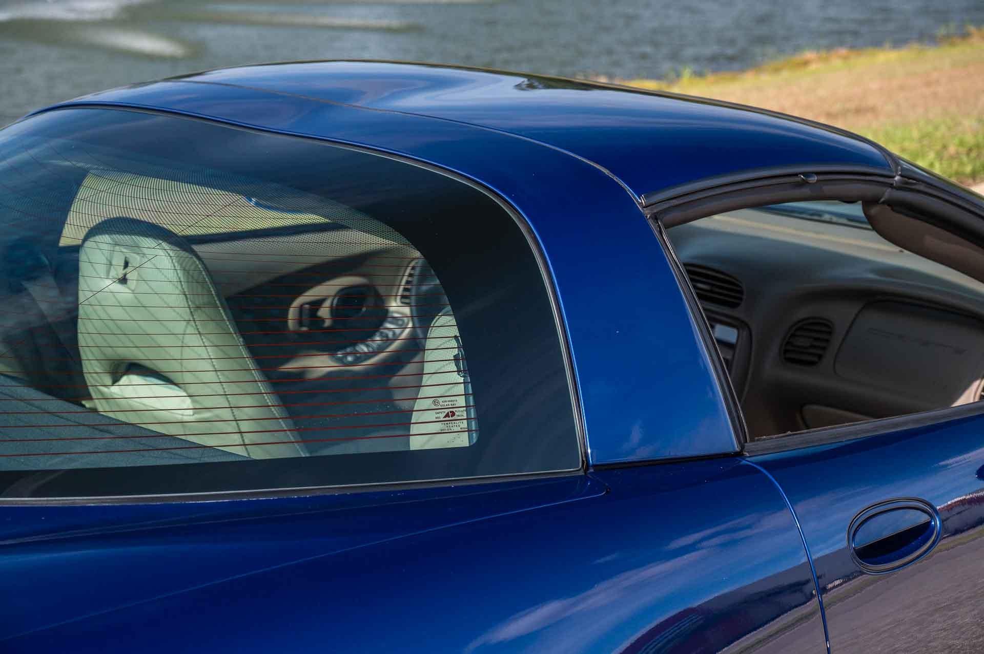 2004 Chevrolet Corvette 44