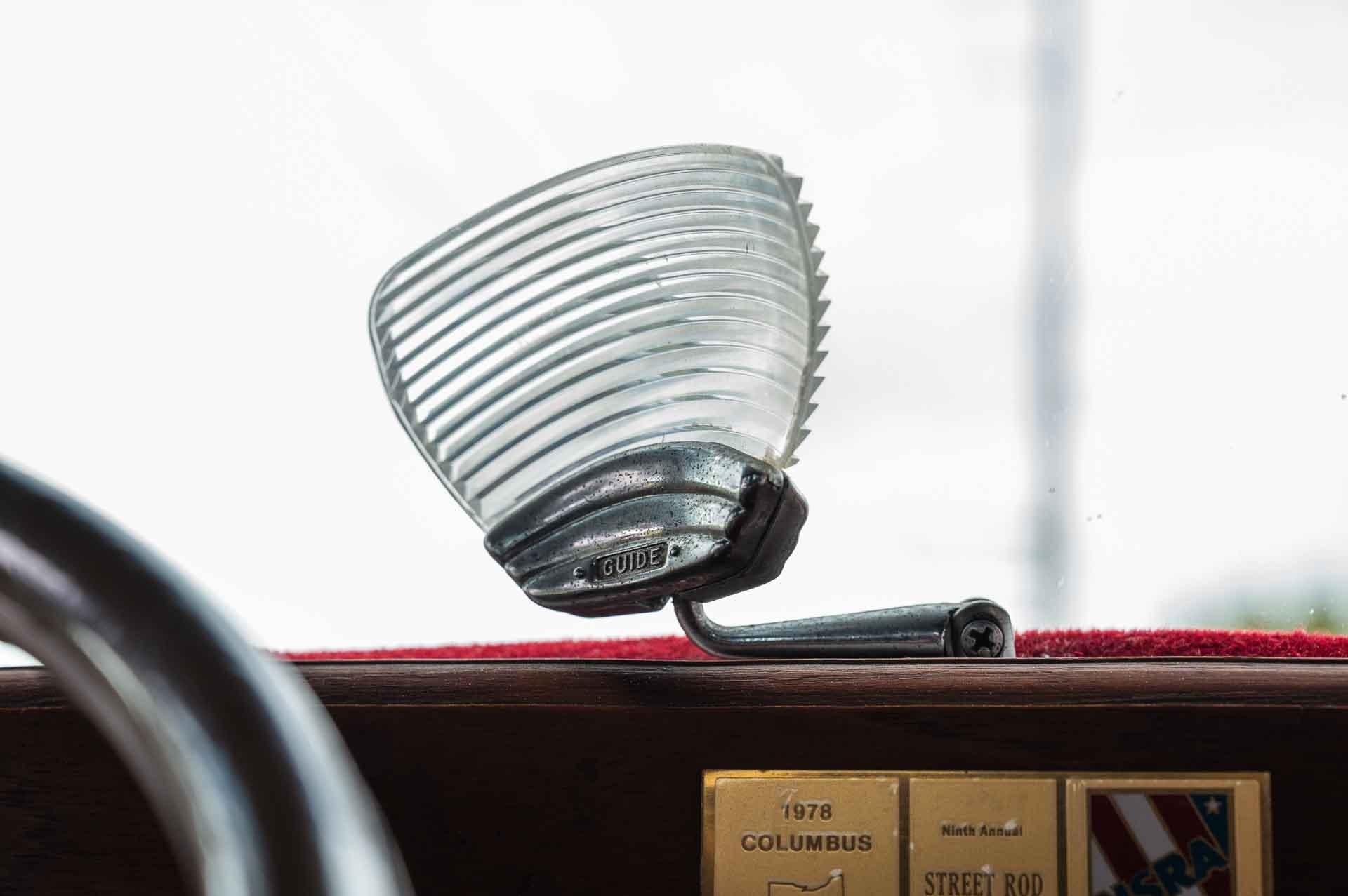 1932 Ford Coupe 51