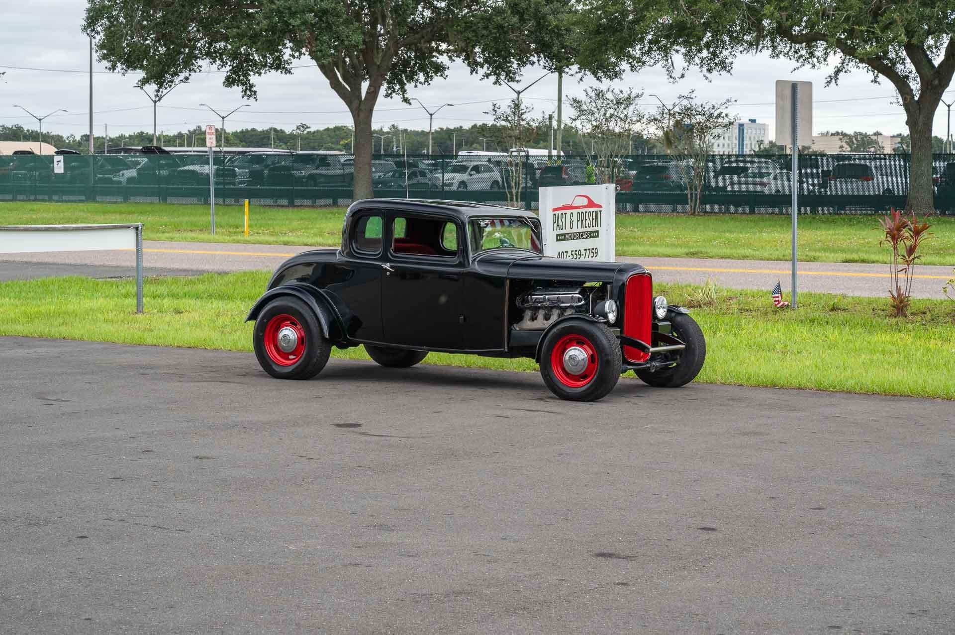 1932 Ford Coupe 26