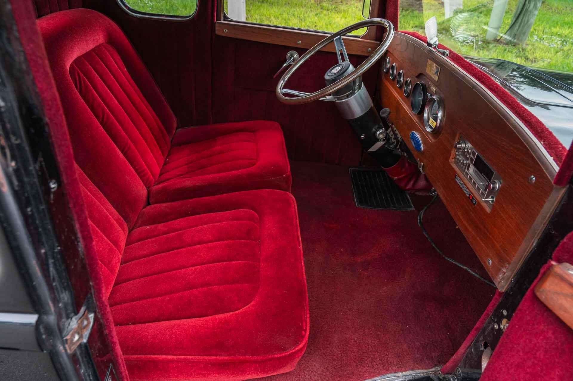 1932 Ford Coupe 46
