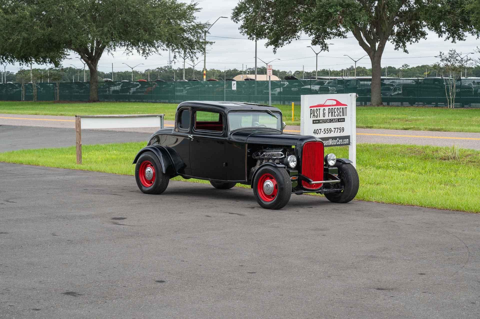 1932 Ford Coupe 7