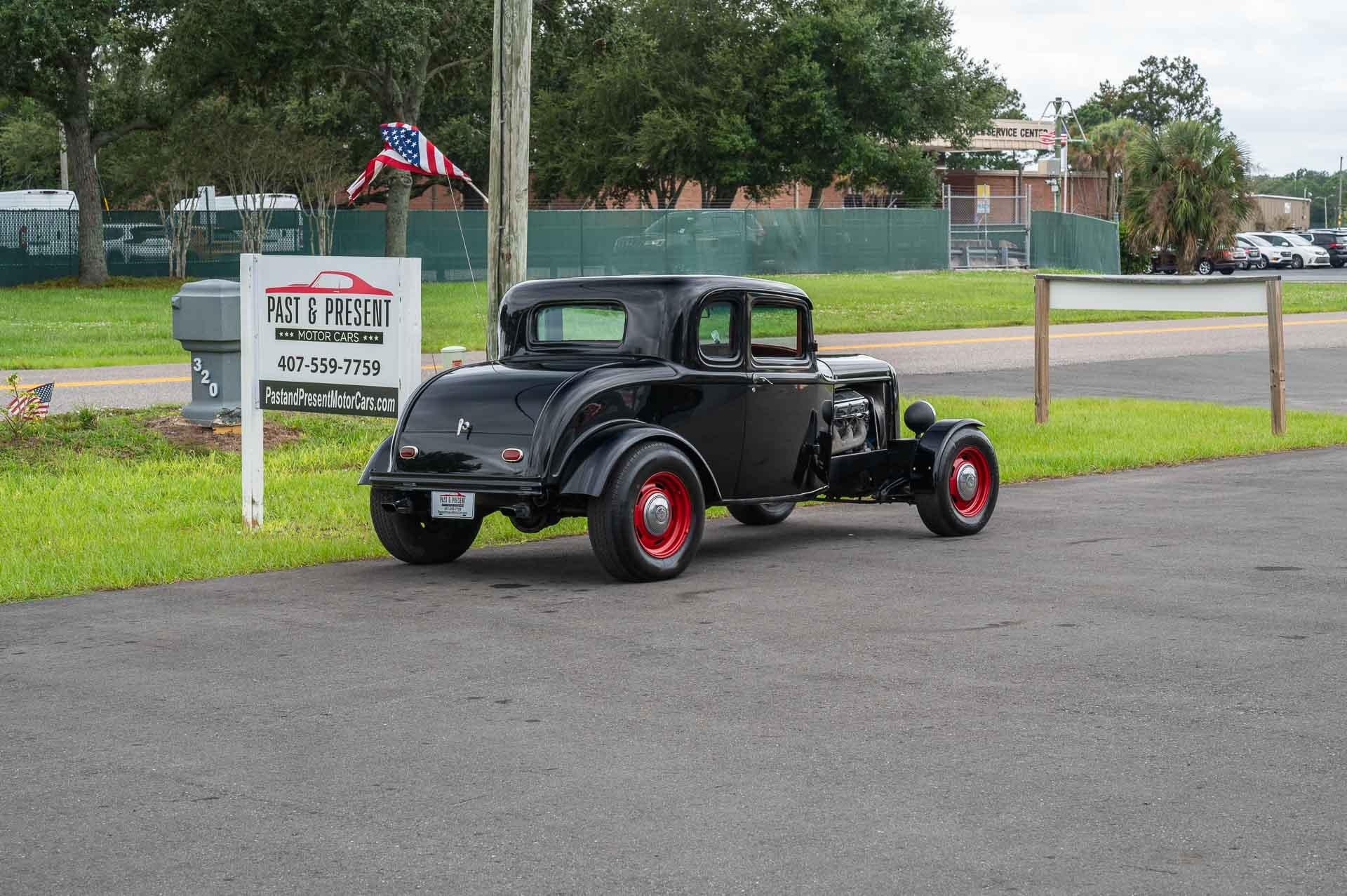 1932 Ford Coupe 5