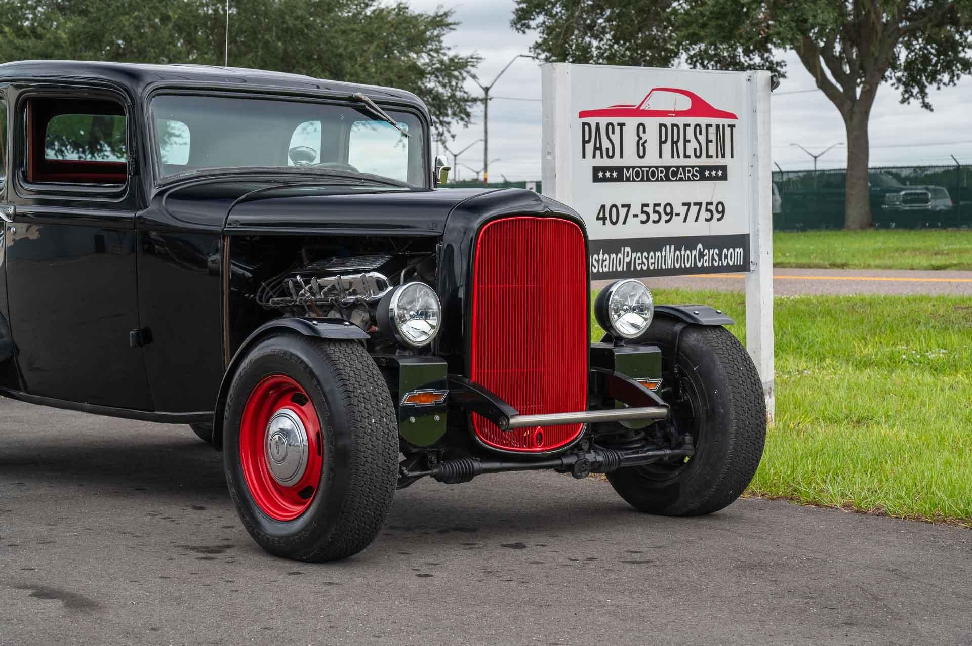 1932 Ford Coupe 28