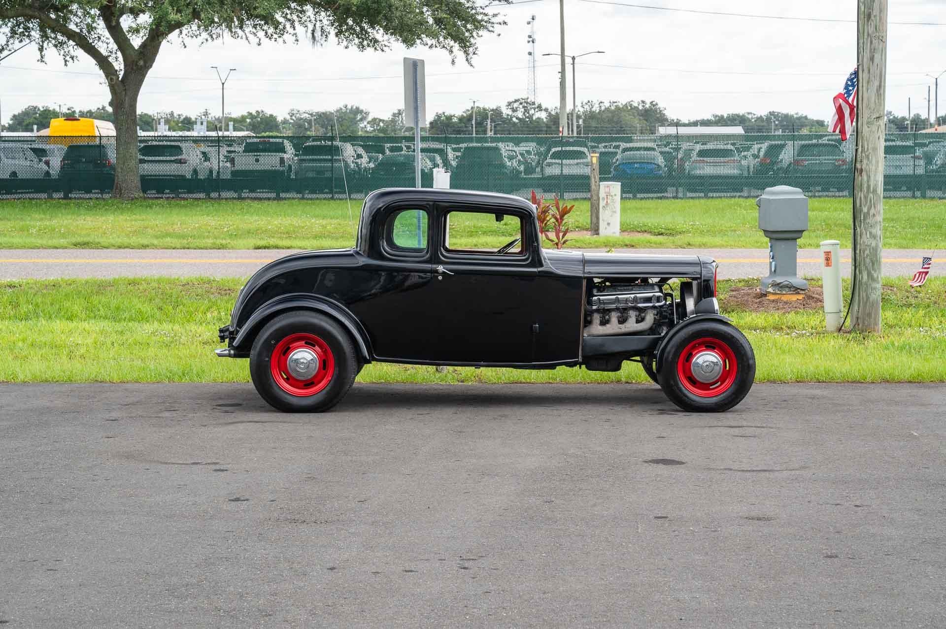 1932 Ford Coupe 6