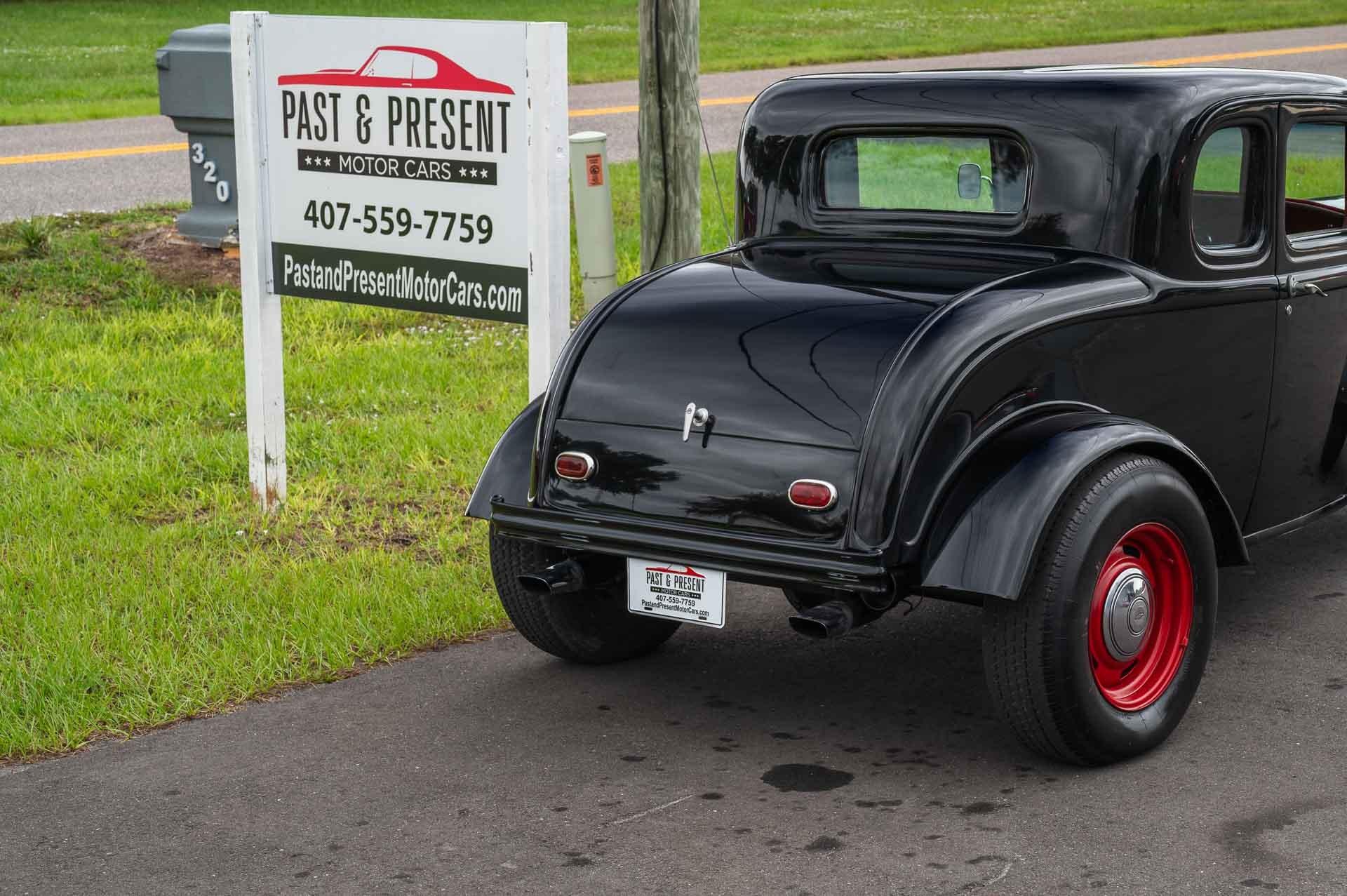 1932 Ford Coupe 32