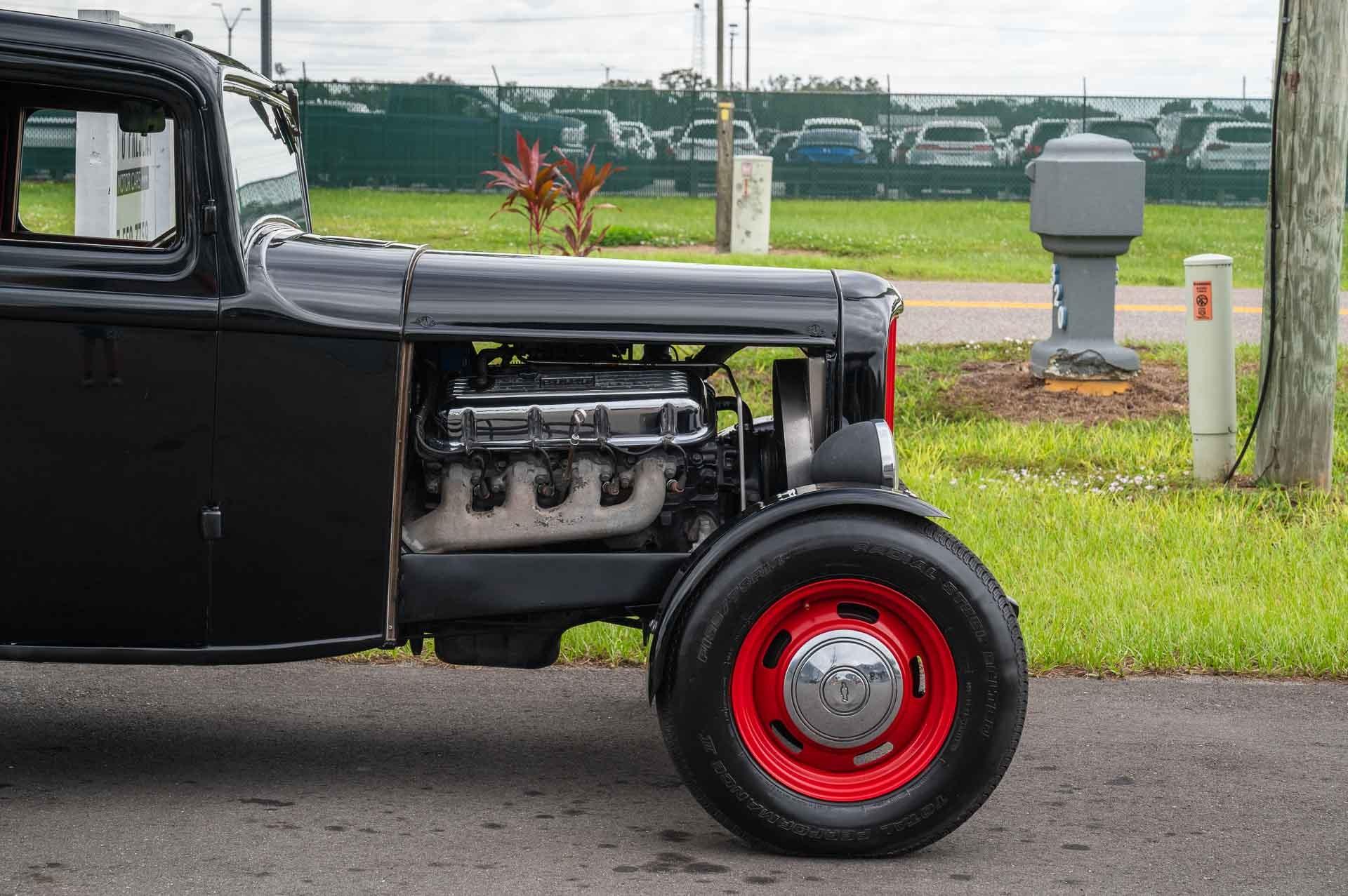 1932 Ford Coupe 29