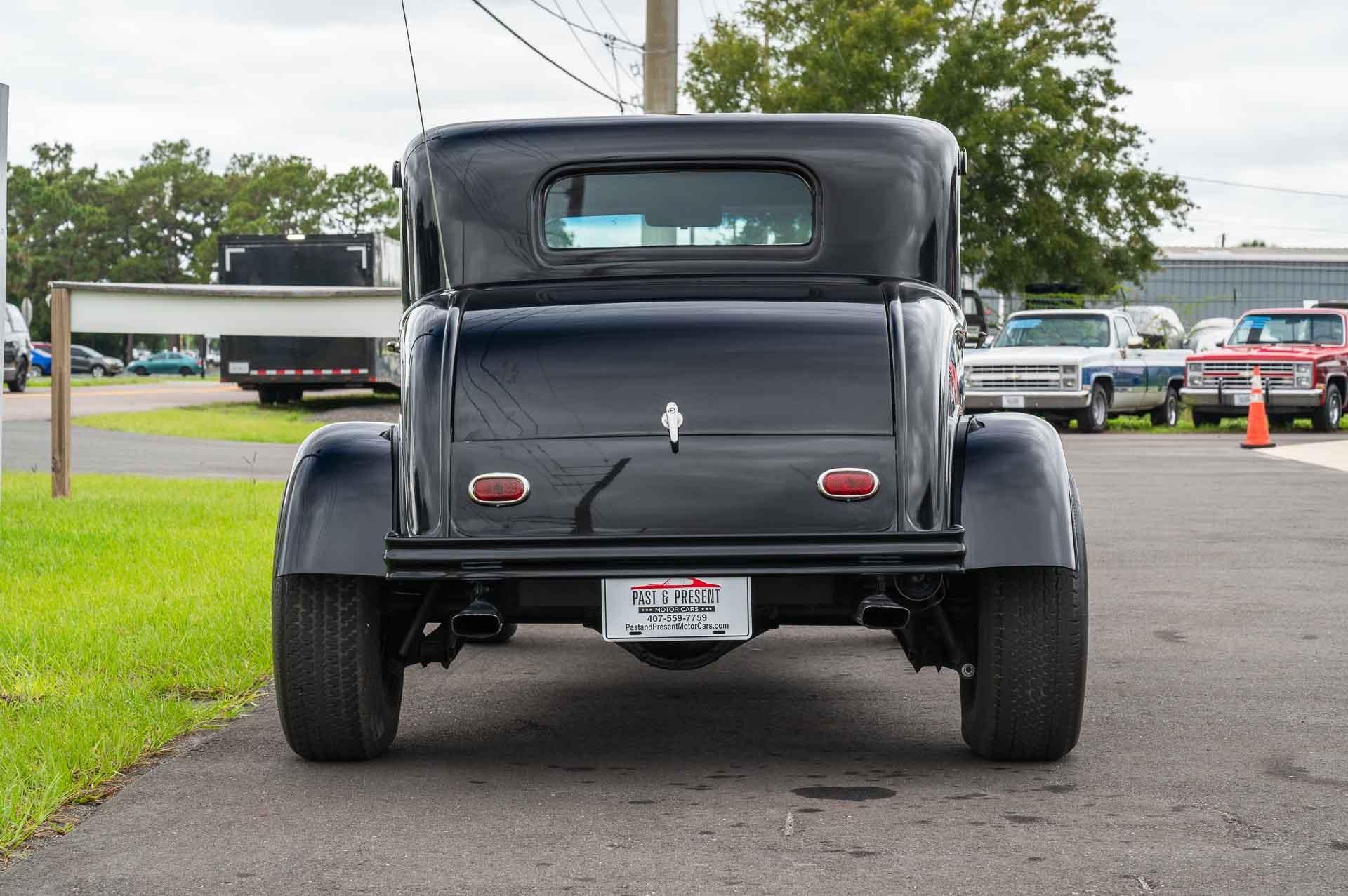 1932 Ford Coupe 35