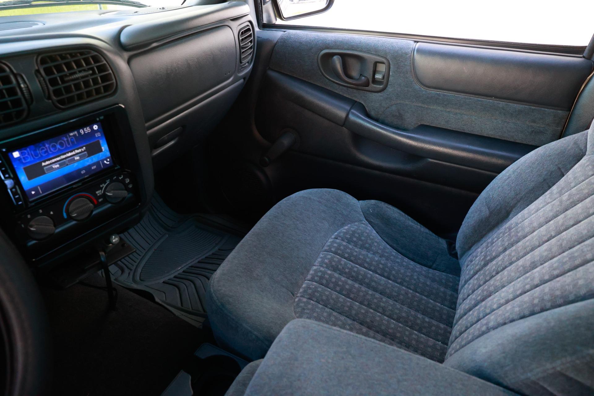 2000 Chevrolet S10 42