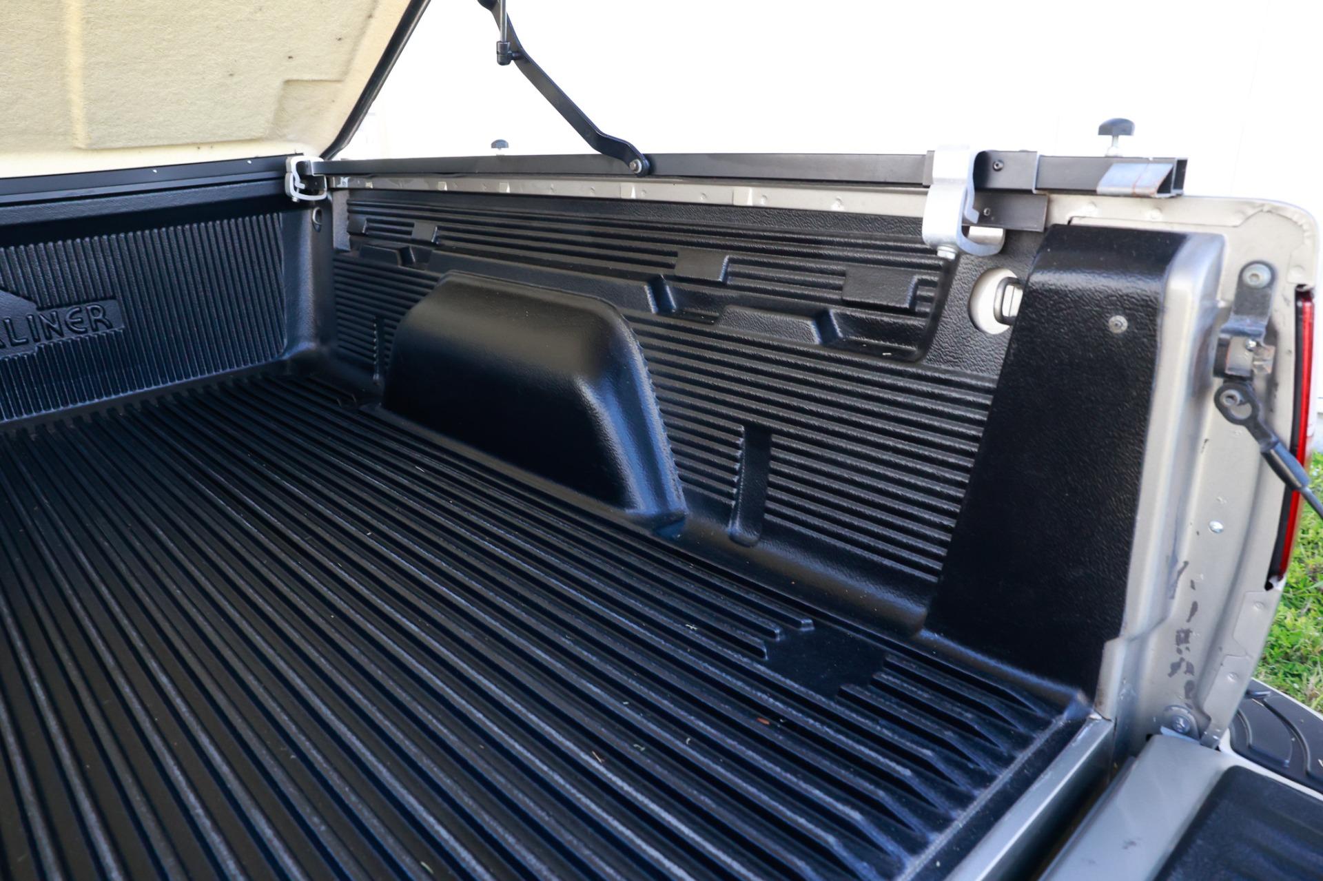 2000 Chevrolet S10 37