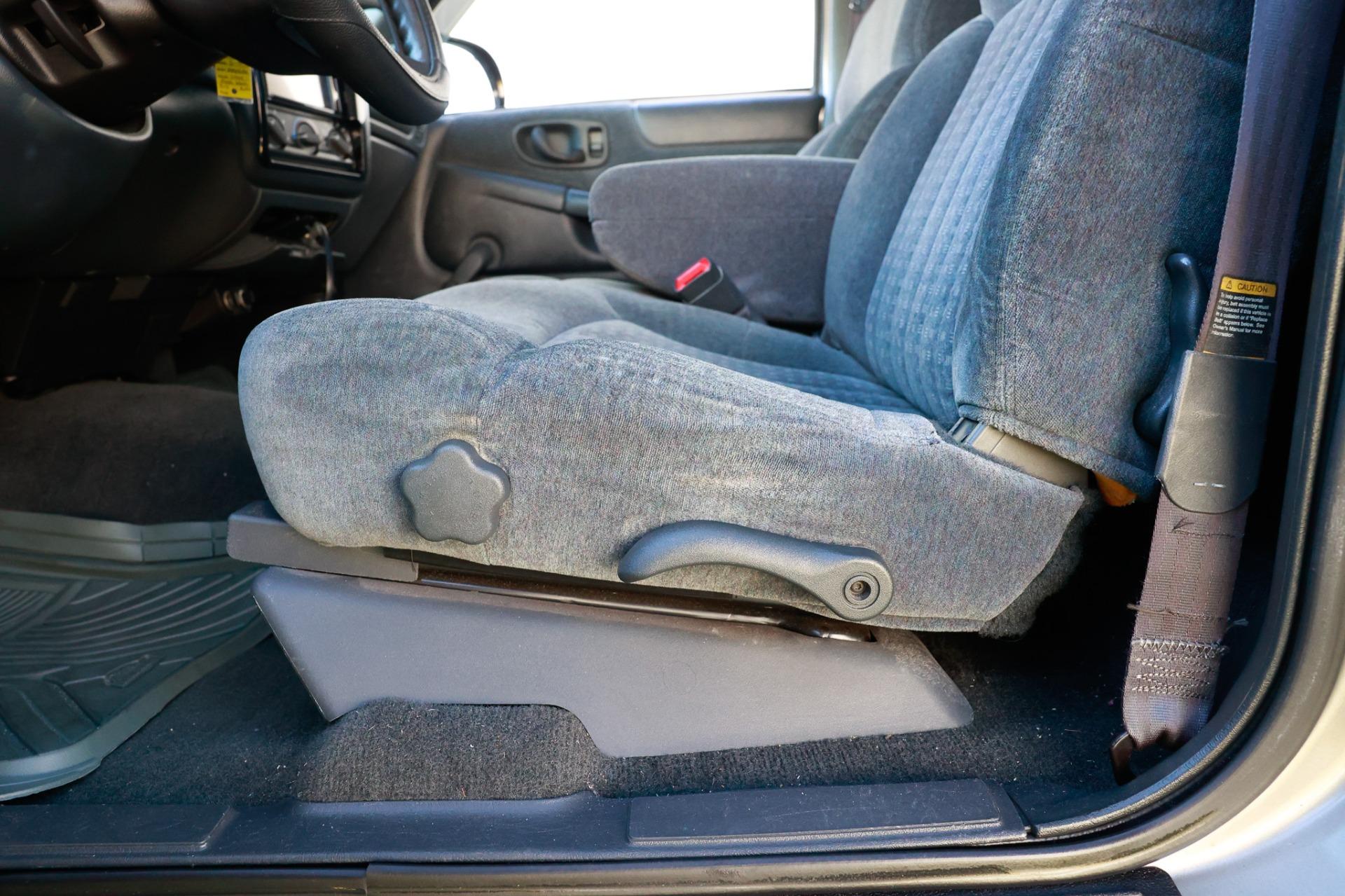 2000 Chevrolet S10 48