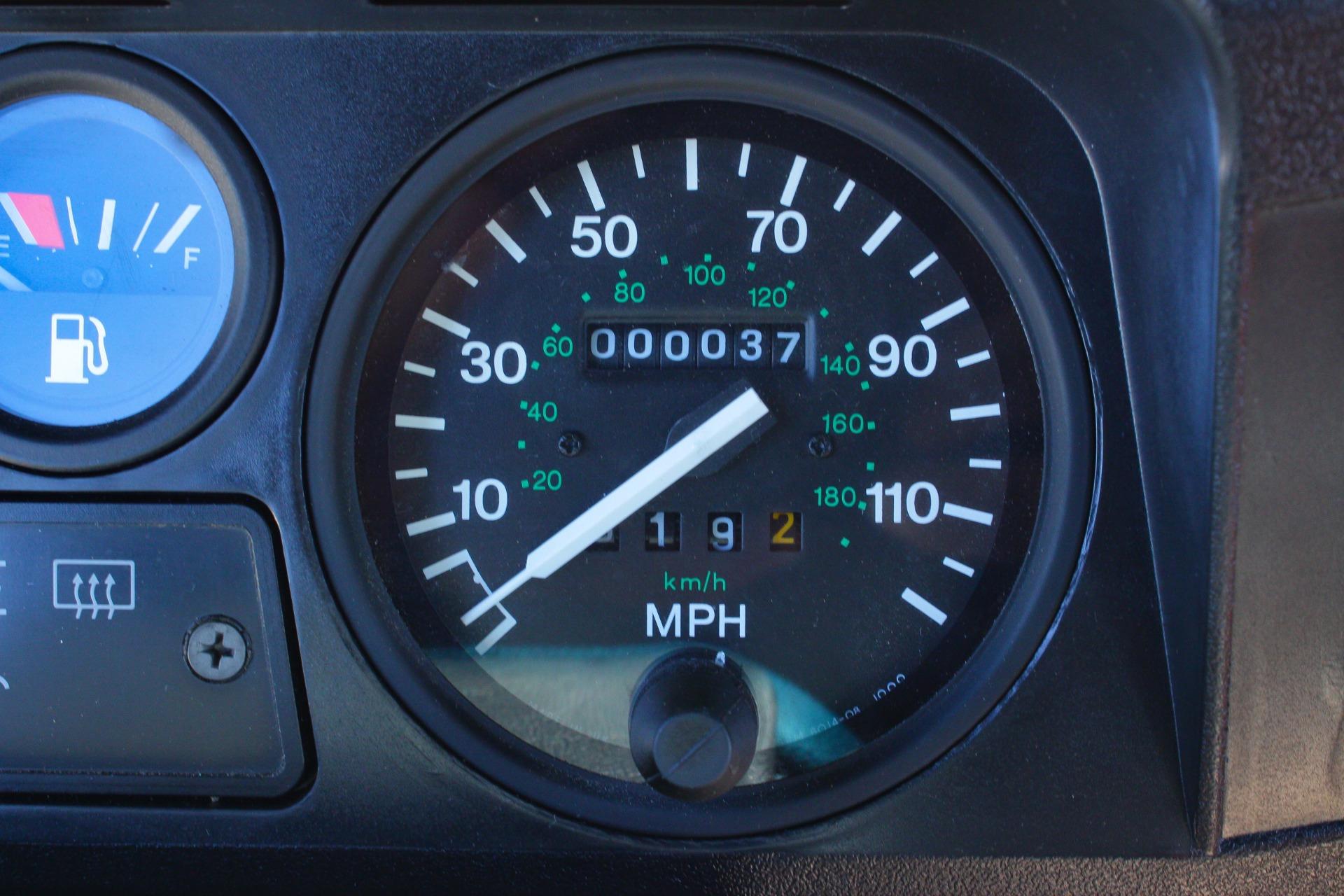 1997 Land Rover Defender 74