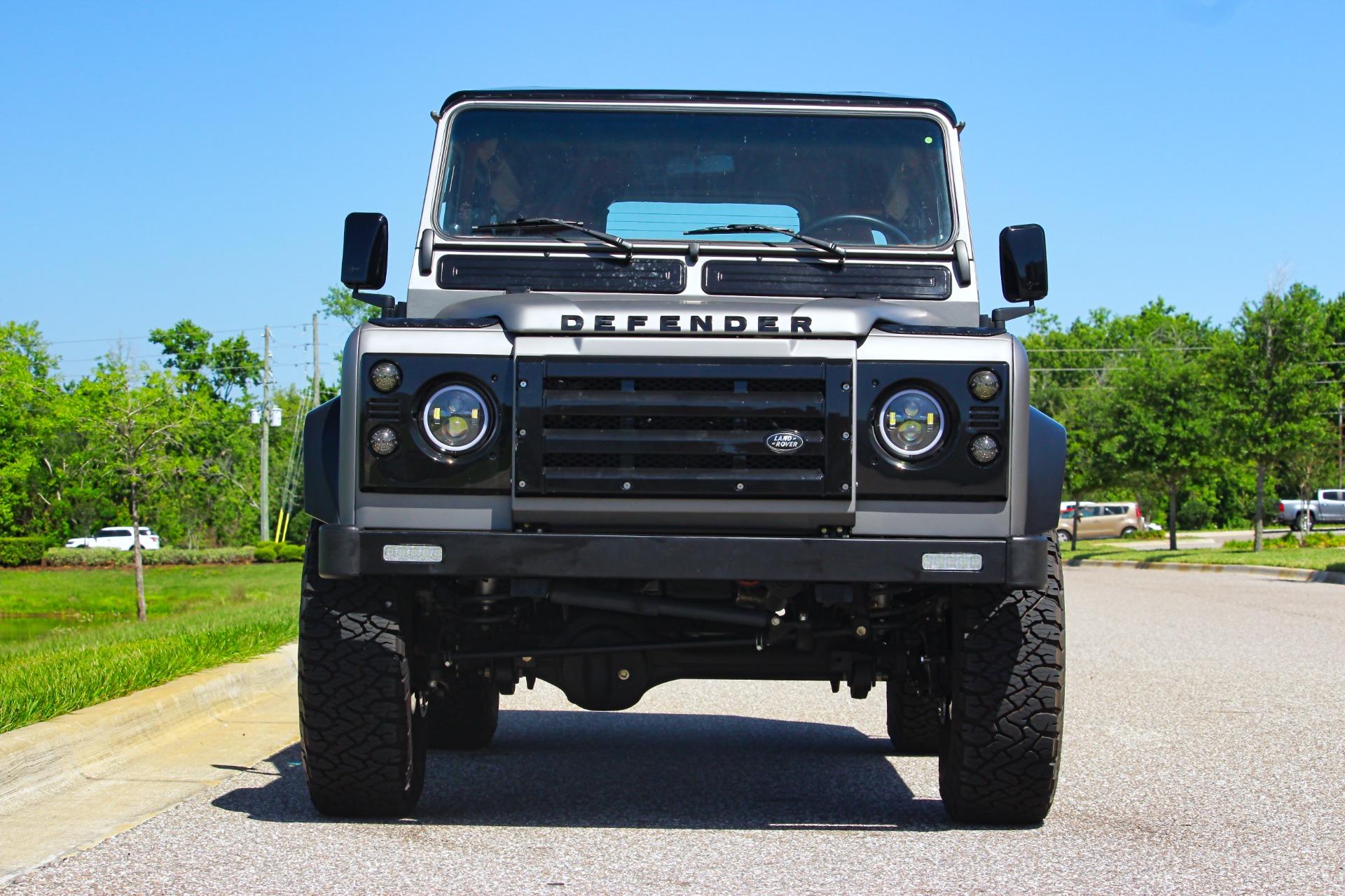 1997 Land Rover Defender 29