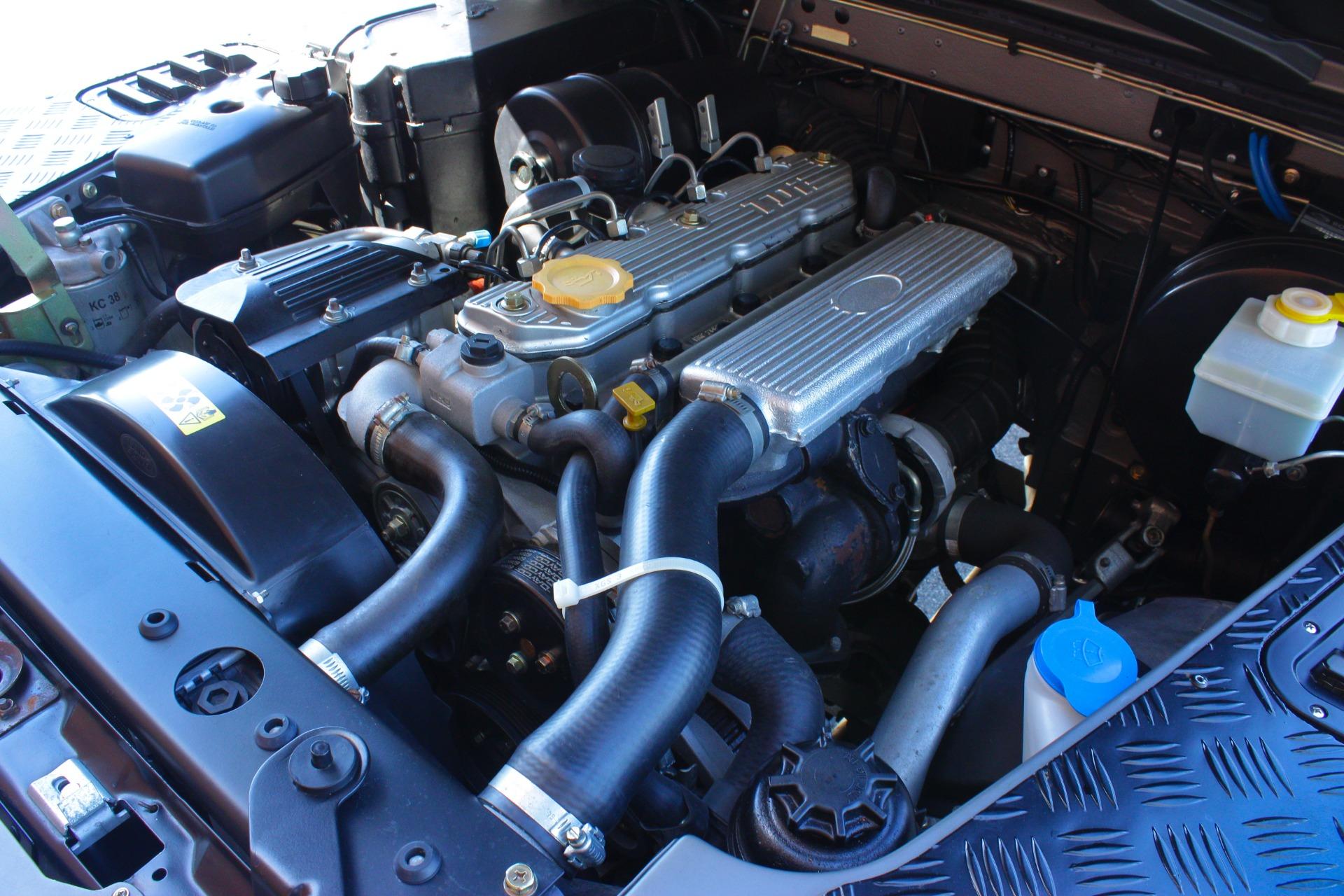 1997 Land Rover Defender 14
