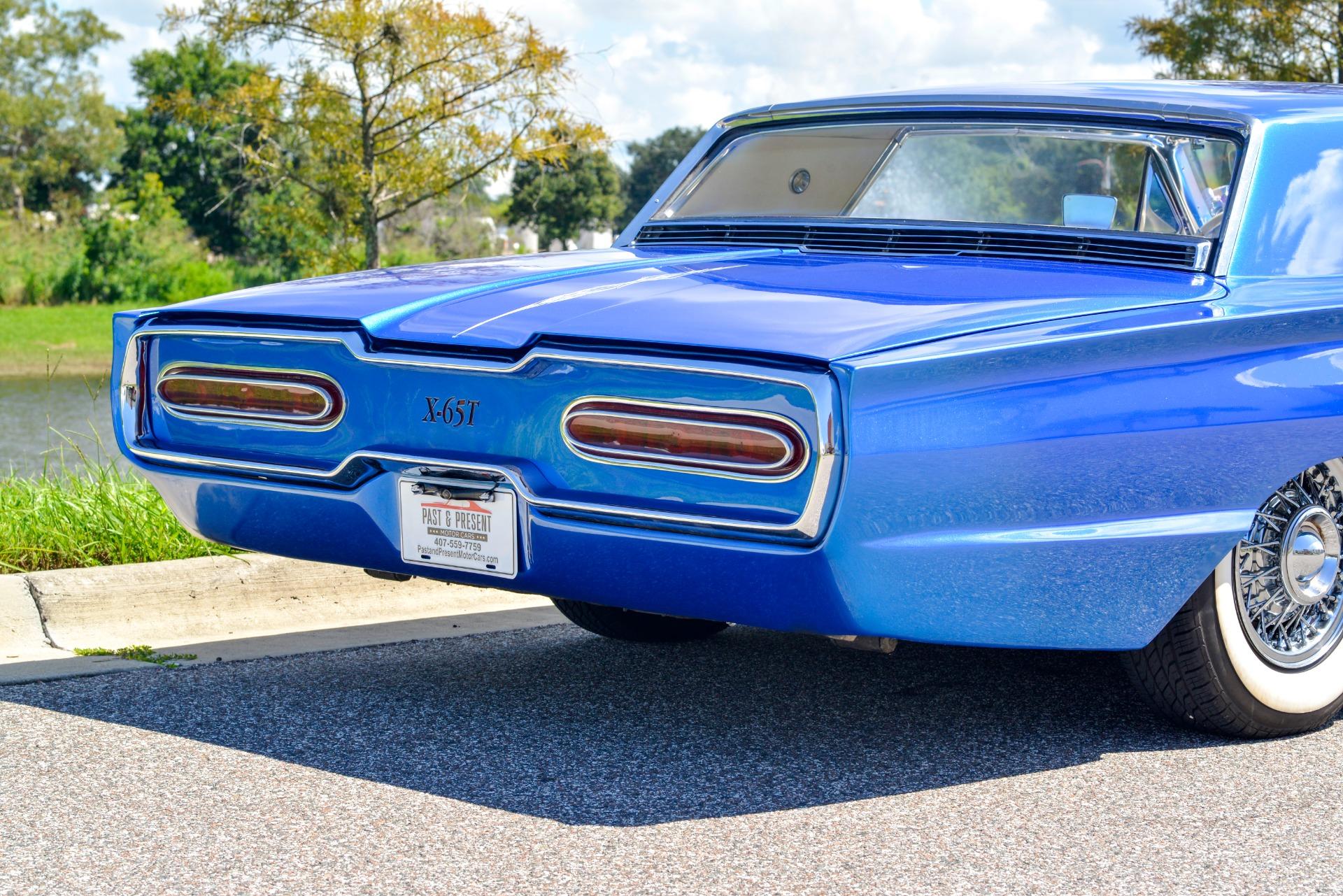 1965 Ford Thunderbird 44