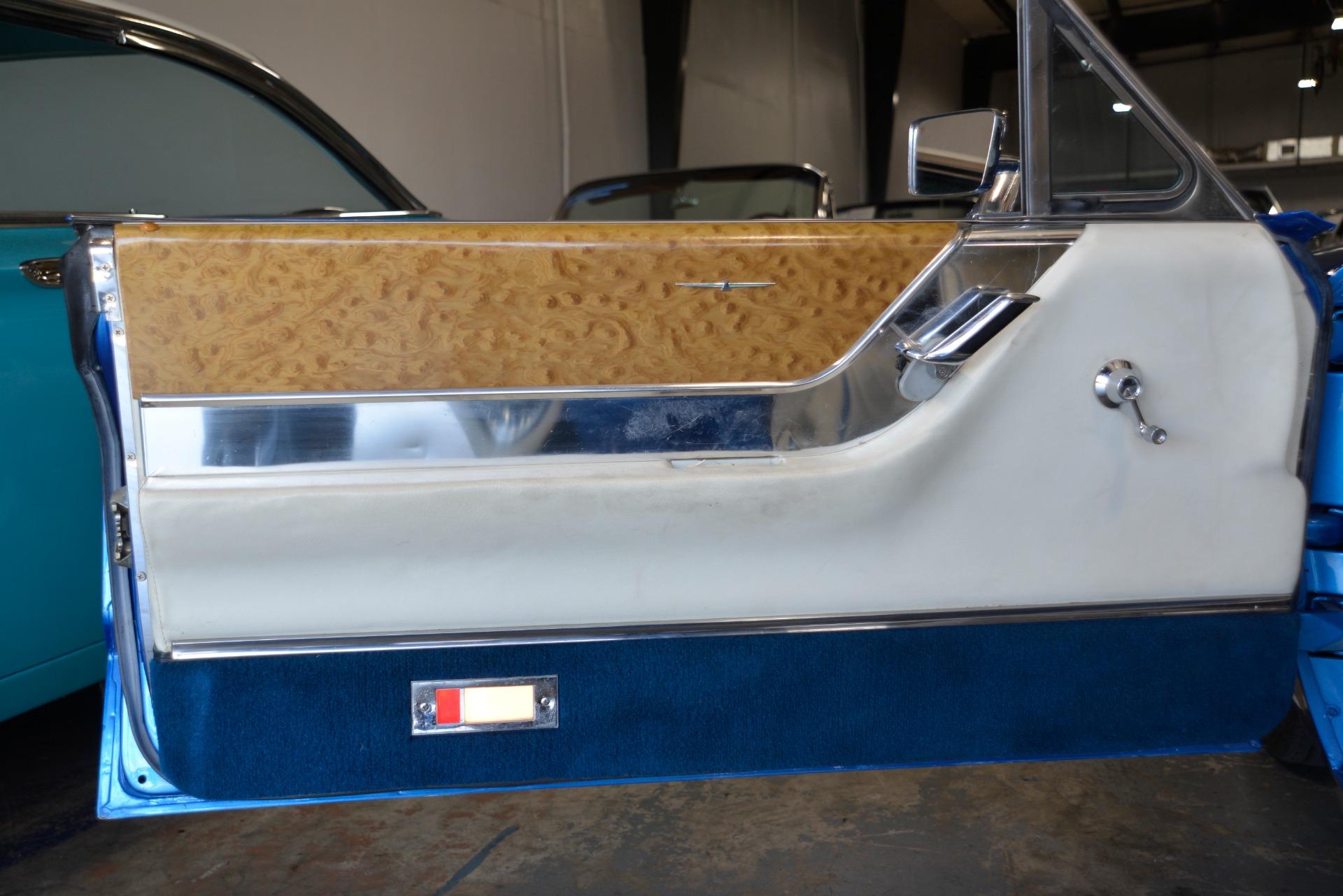 1965 Ford Thunderbird 51