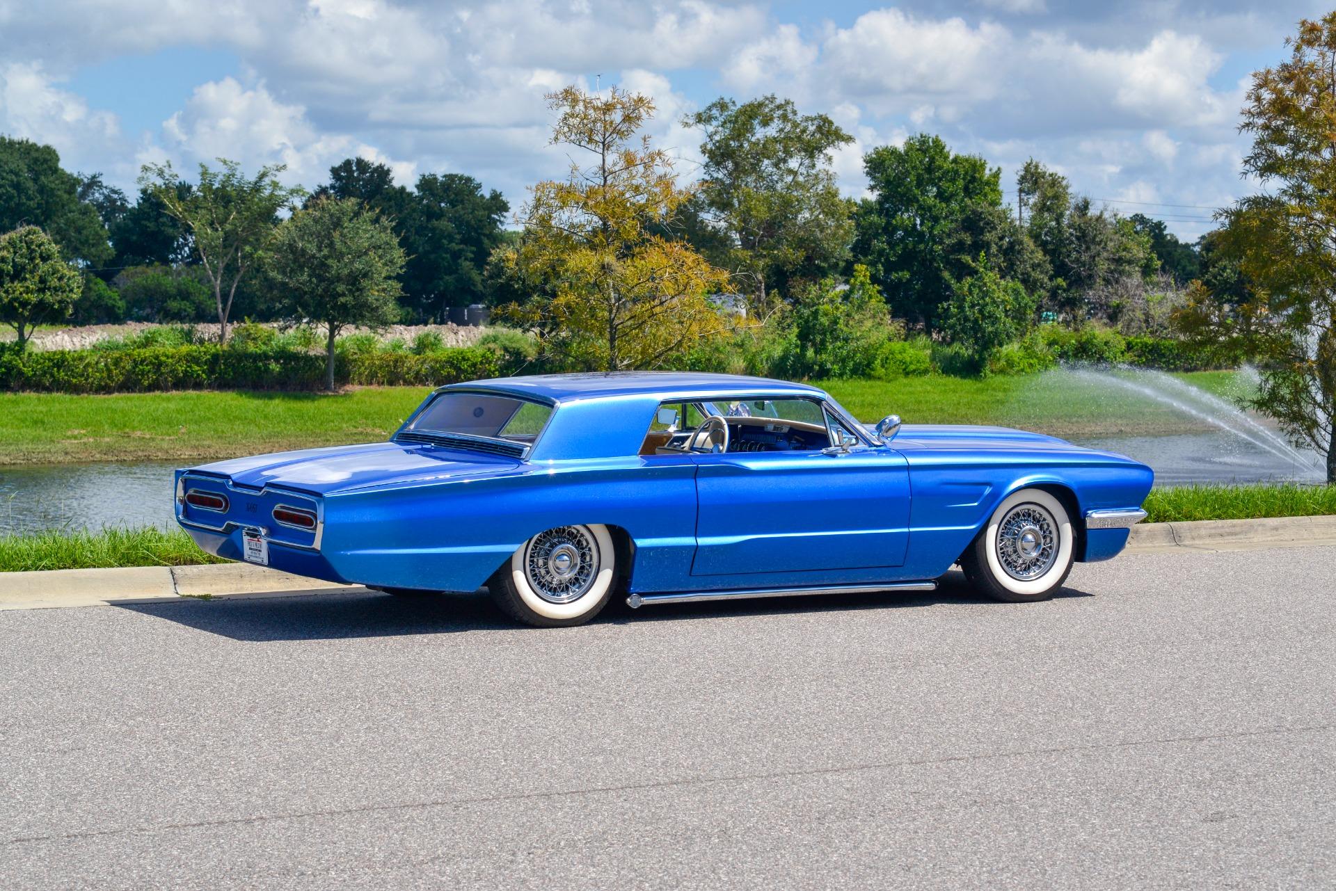 1965 Ford Thunderbird 31