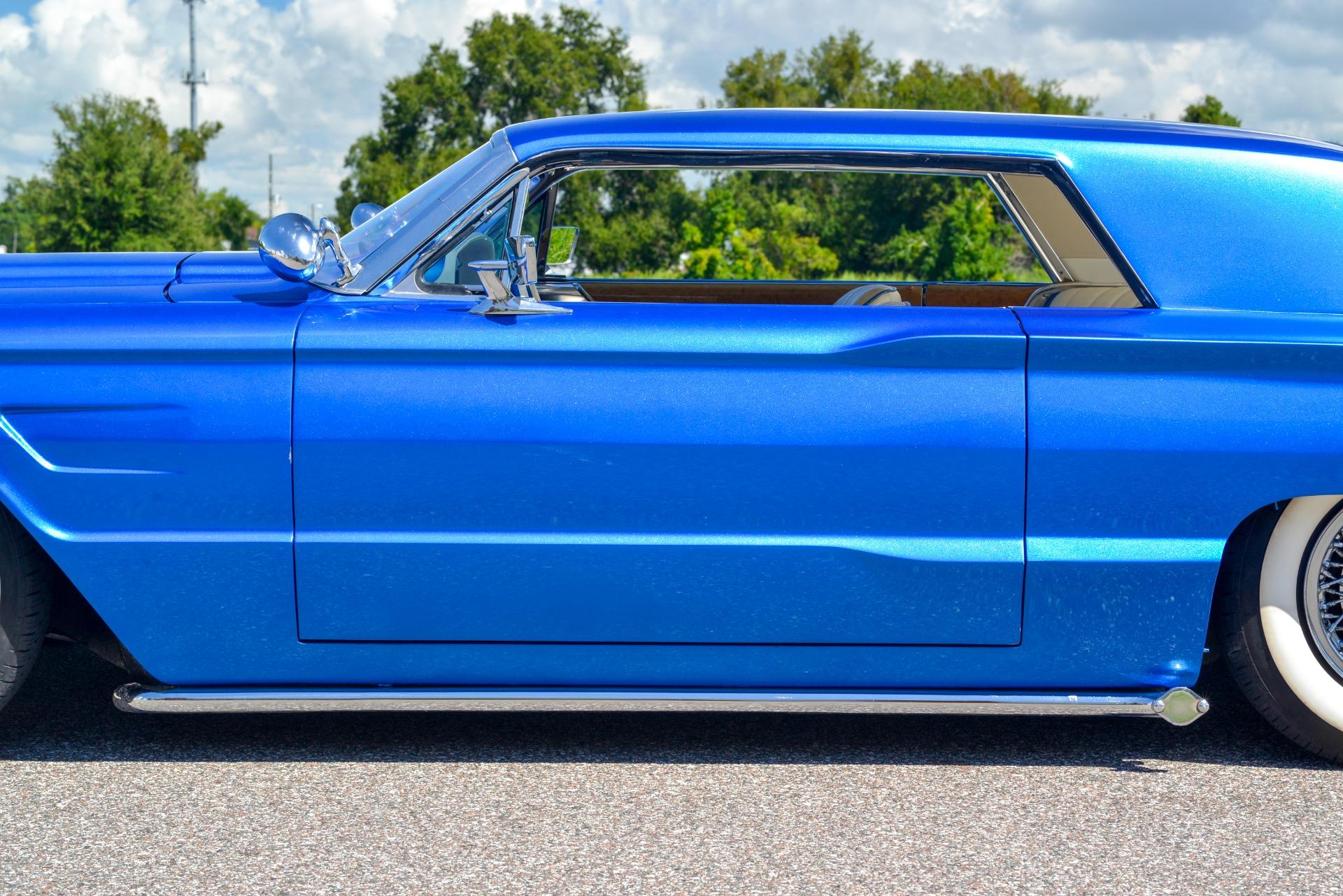1965 Ford Thunderbird 26