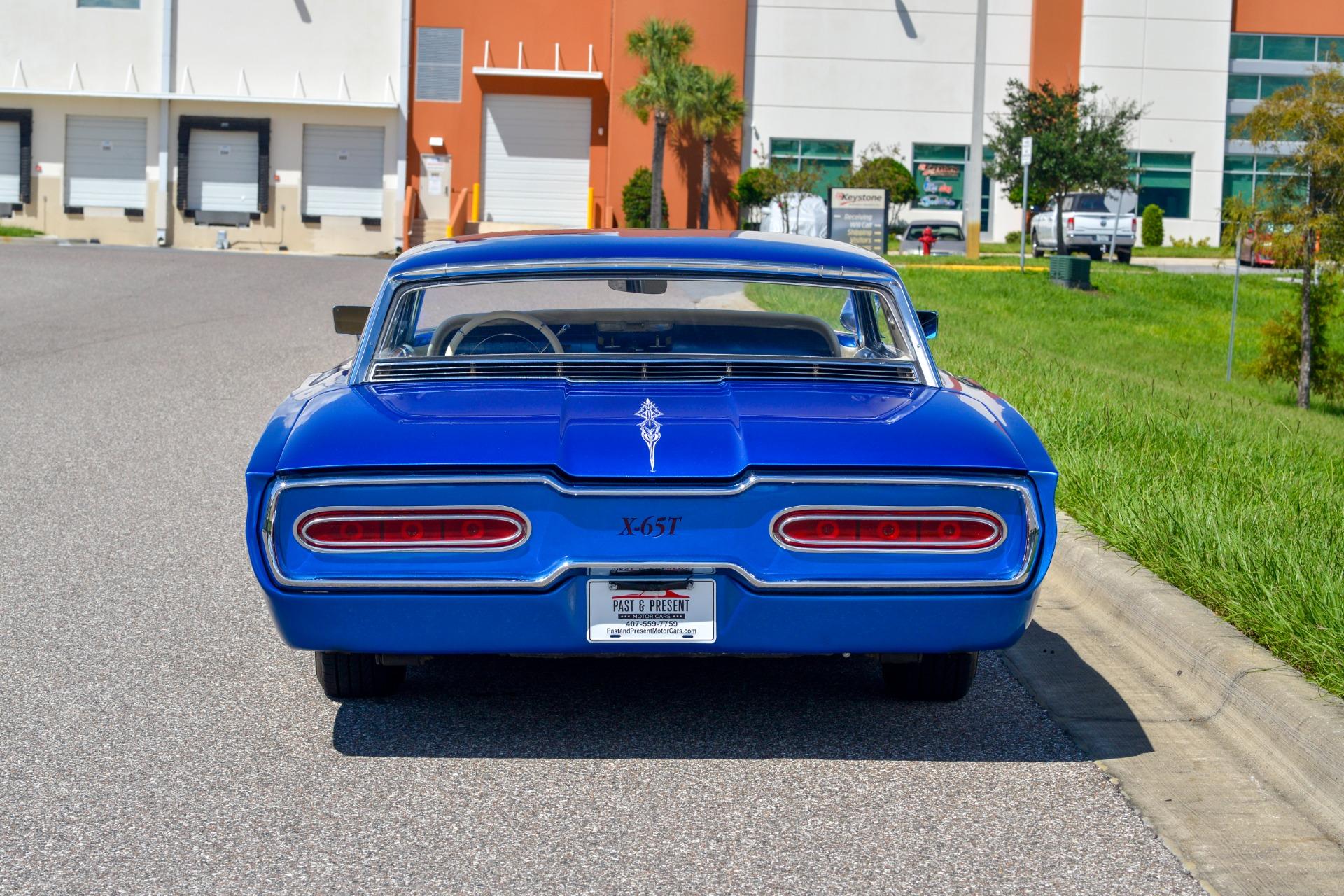 1965 Ford Thunderbird 4