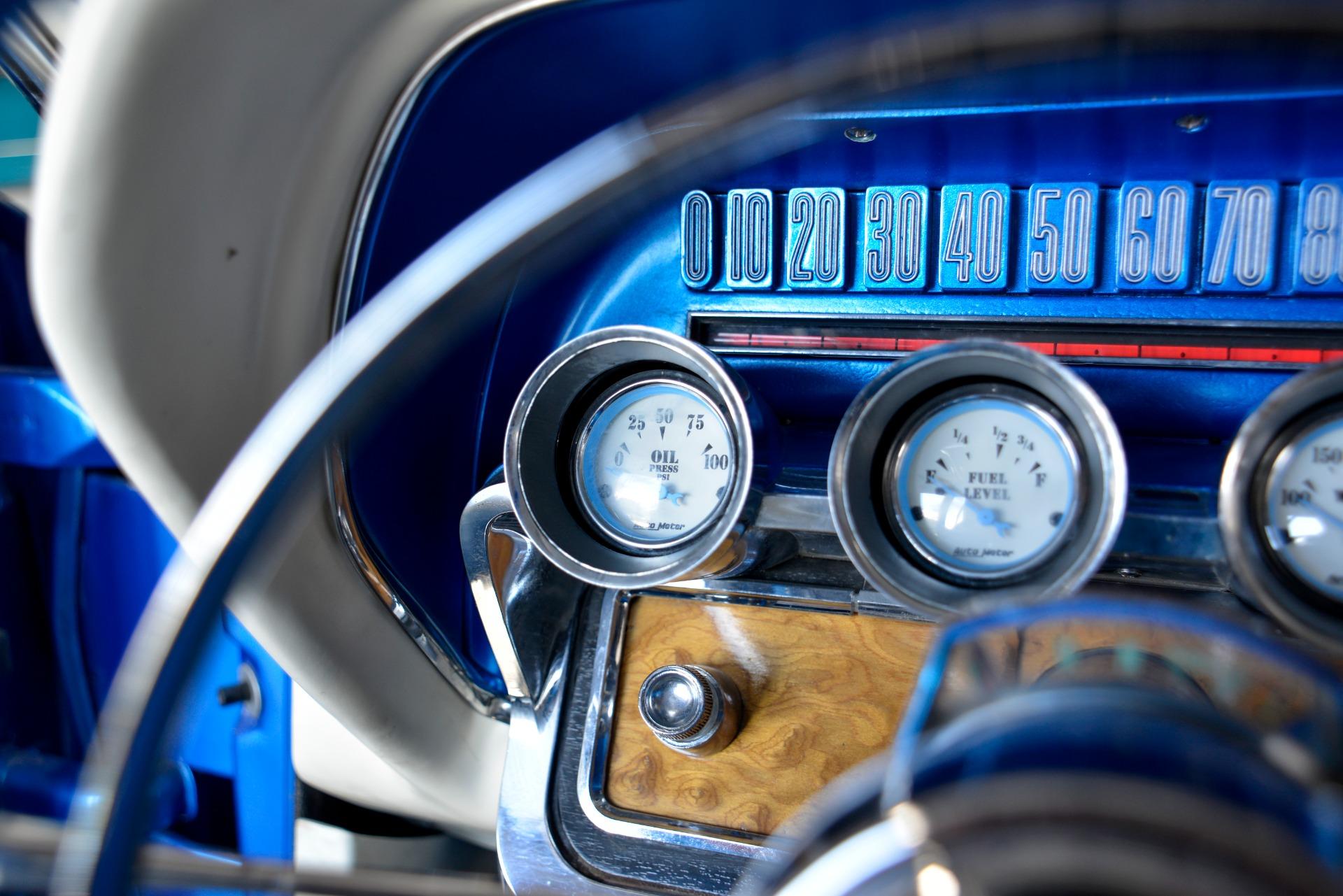 1965 Ford Thunderbird 60