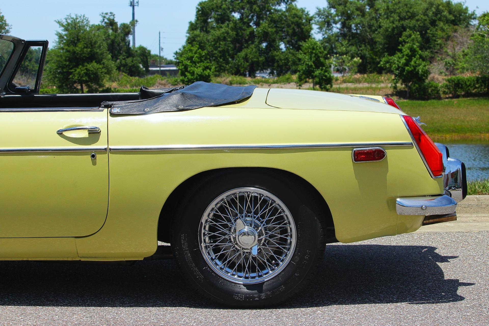 1970 MG MGB 28