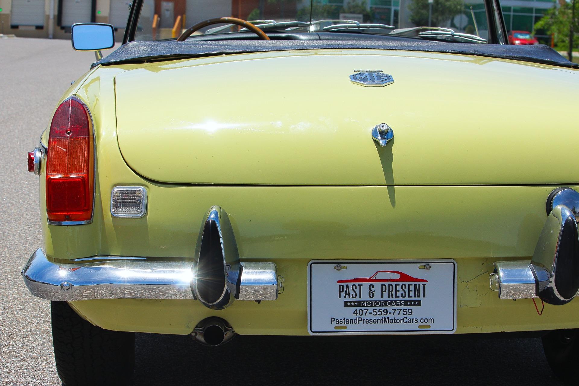 1970 MG MGB 25