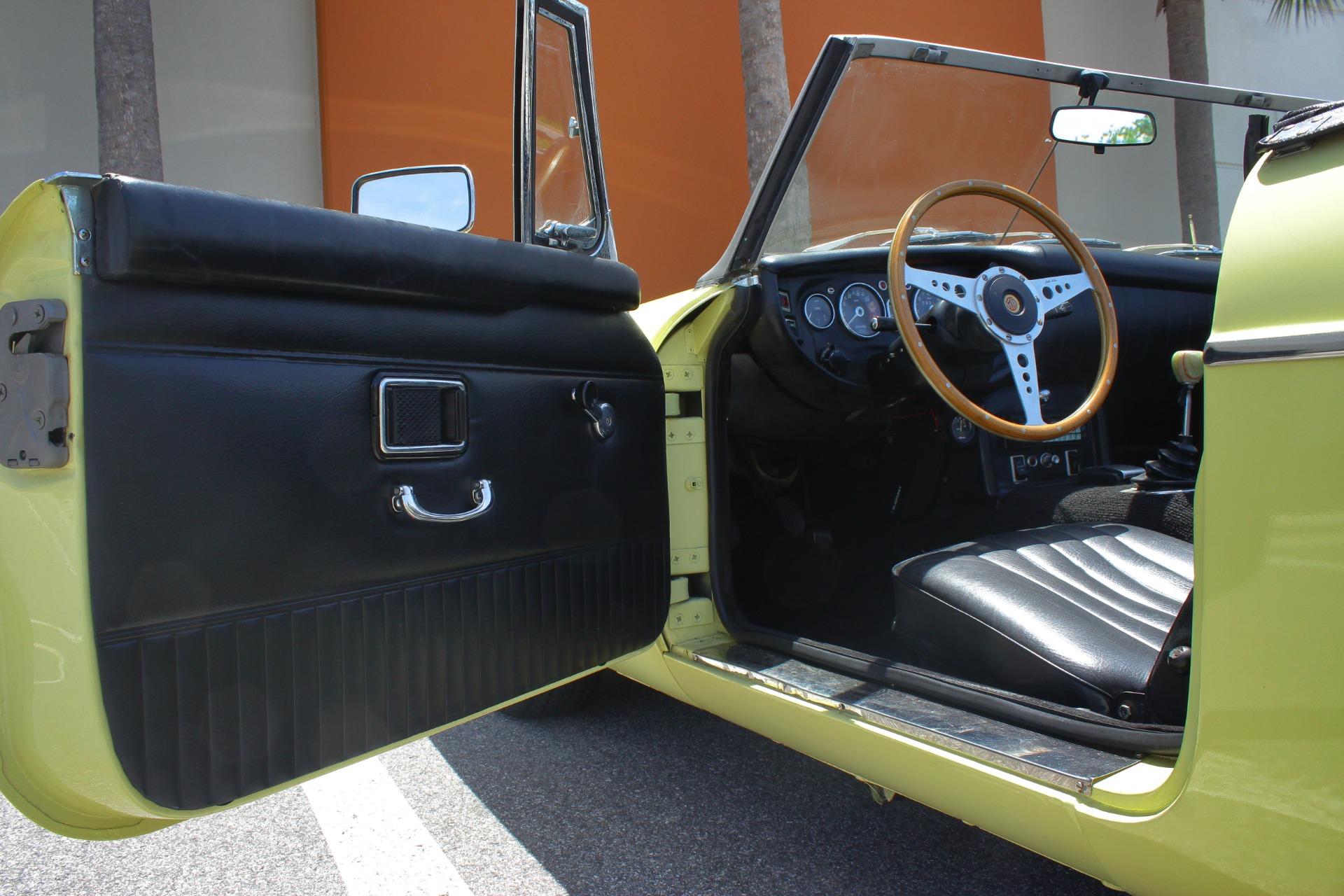 1970 MG MGB 59