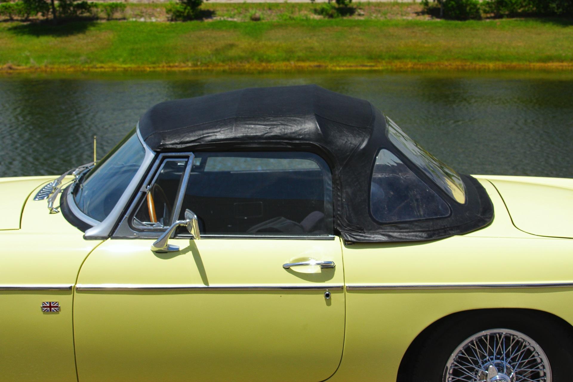1970 MG MGB 38