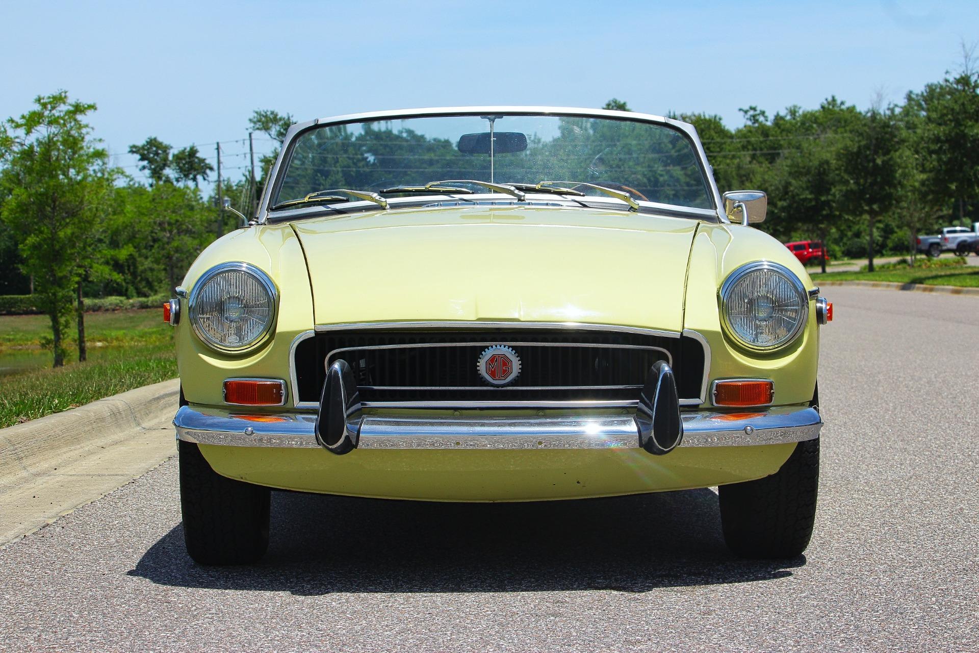 1970 MG MGB 35