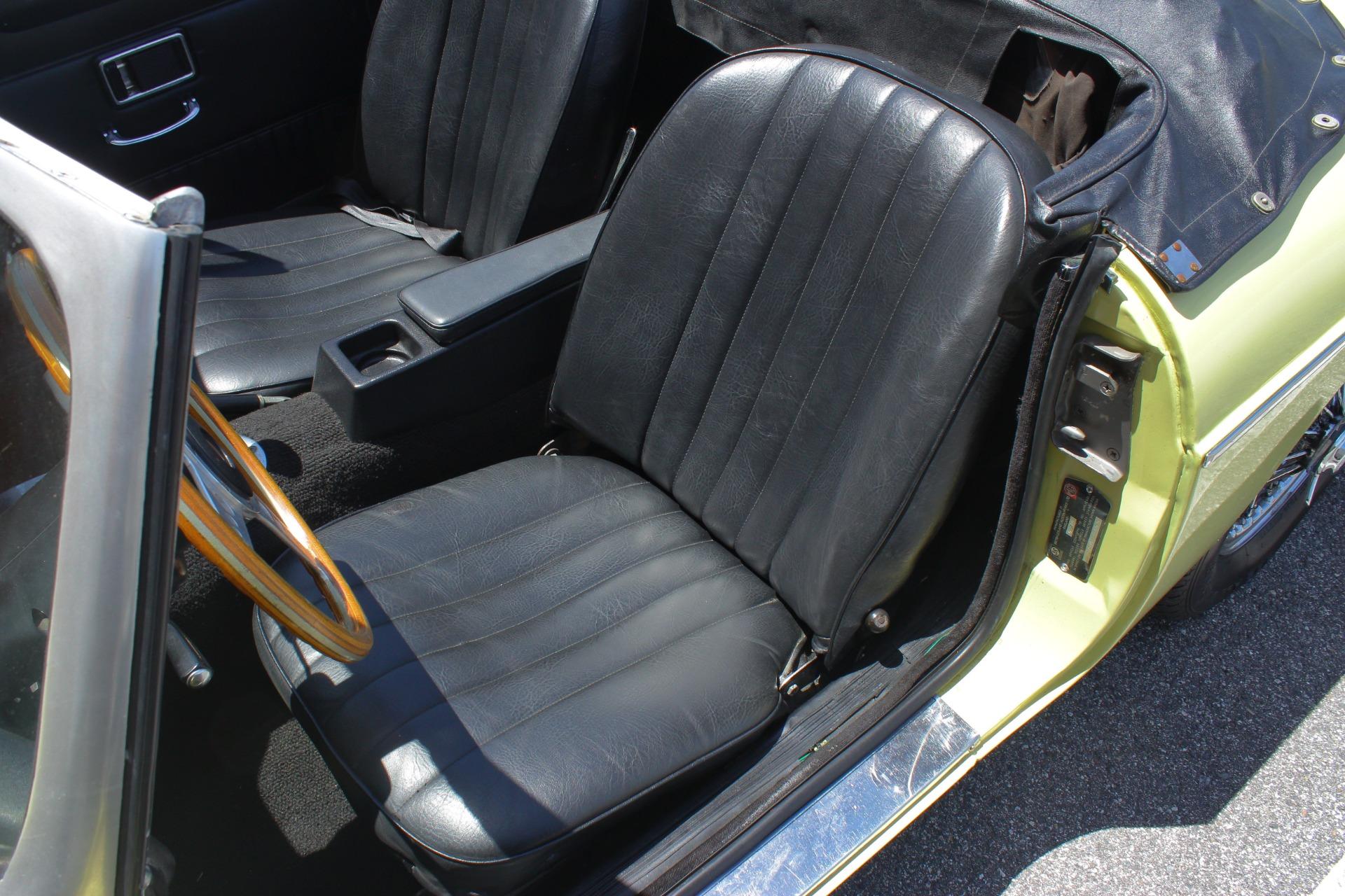 1970 MG MGB 64