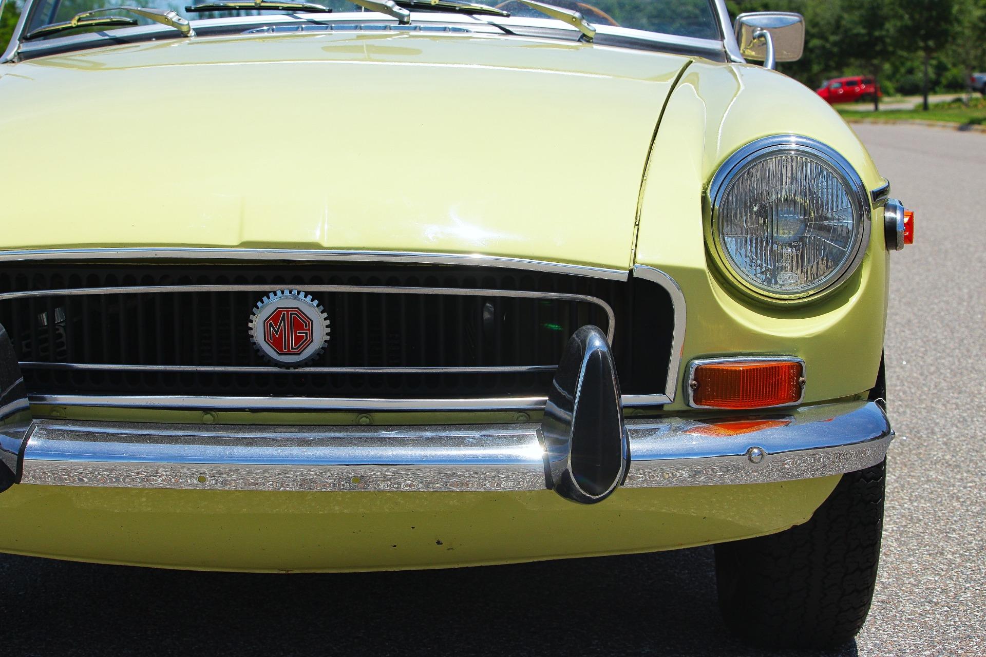 1970 MG MGB 32